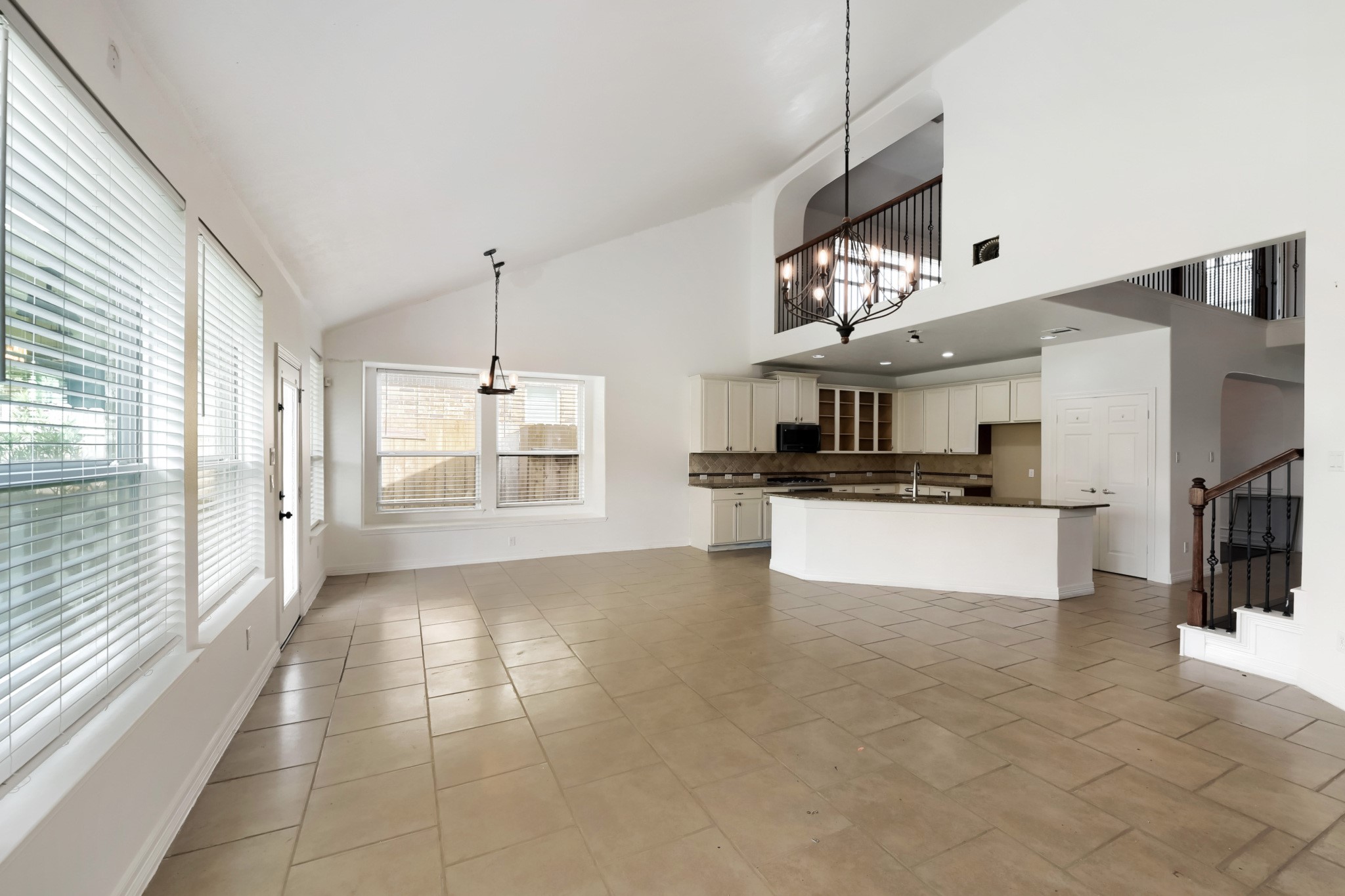 8410 Misty Mountain Trail Lane Property Photo 10