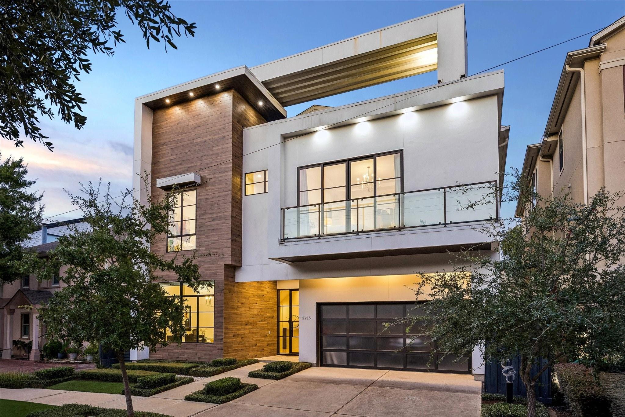 2215 Driscoll Street, Houston TX 77019 Property Photo 1