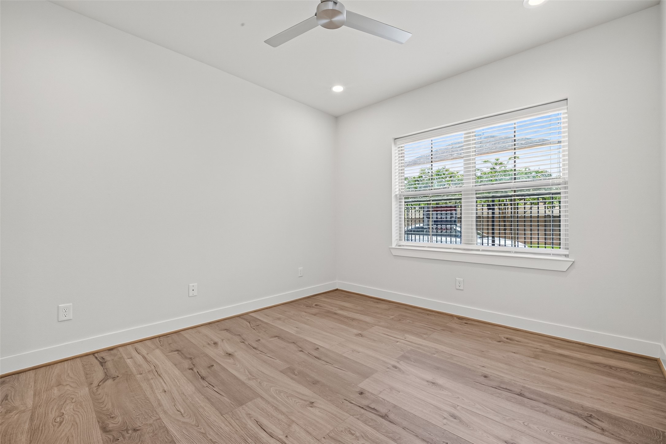 5209 Allen Street L Property Photo 10