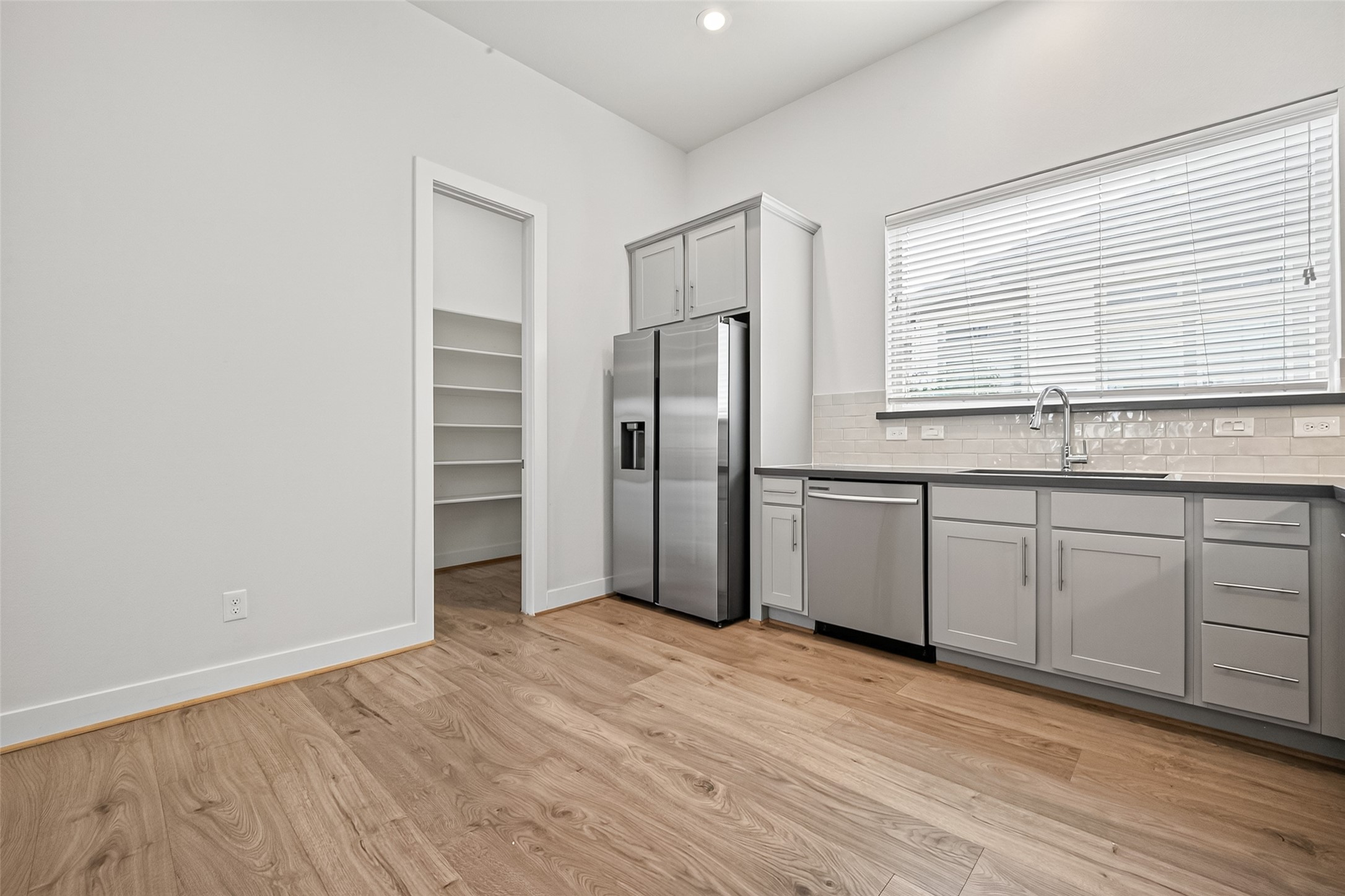 5209 Allen Street L Property Photo 21