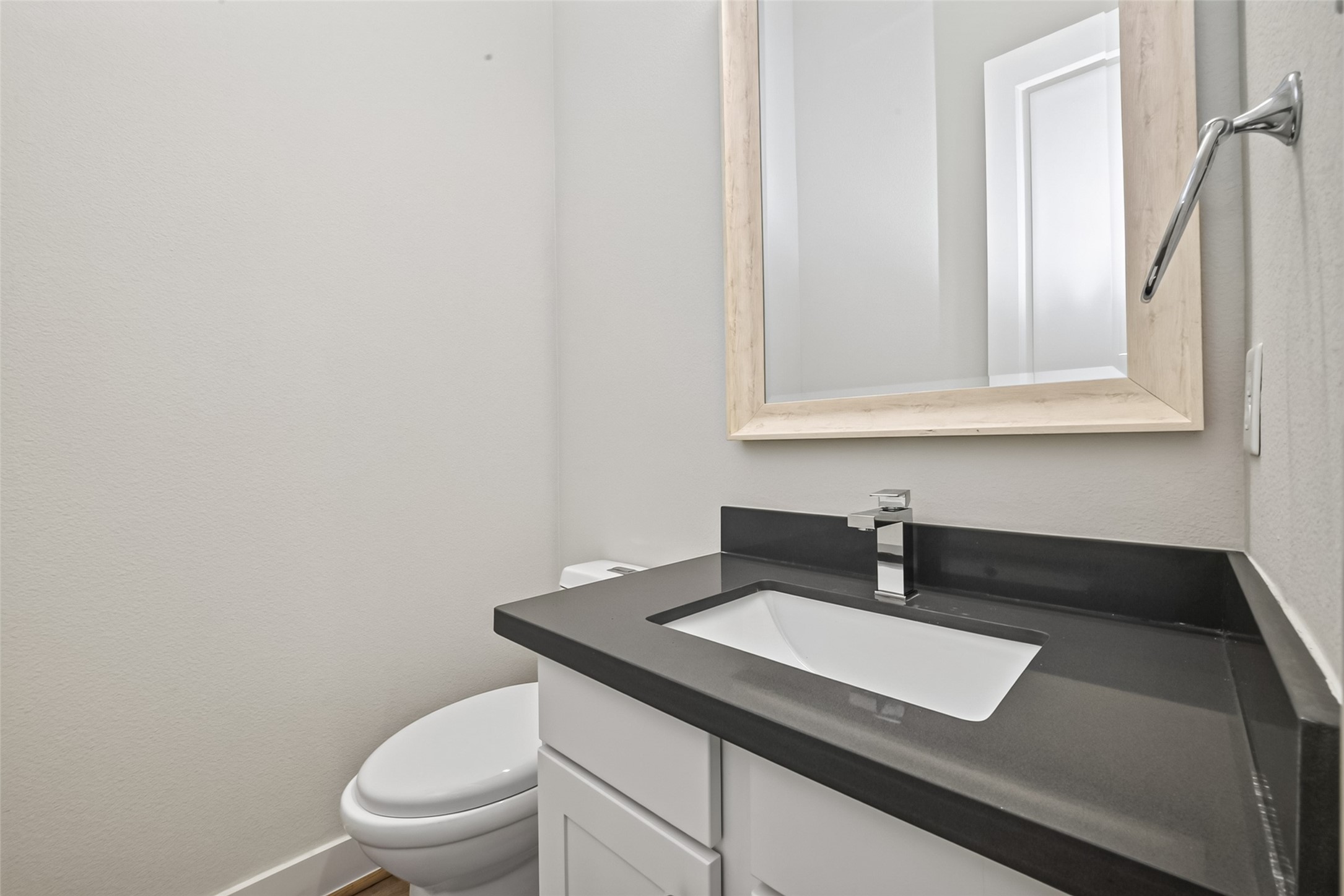 5209 Allen Street L Property Photo 30