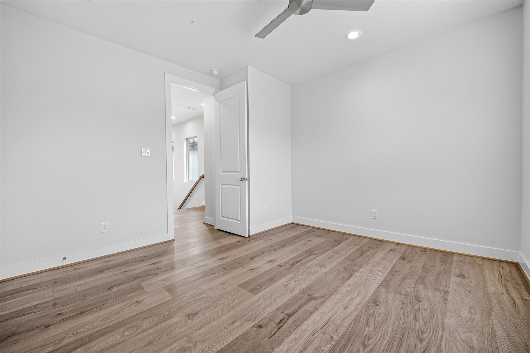 5209 Allen Street L Property Photo 32