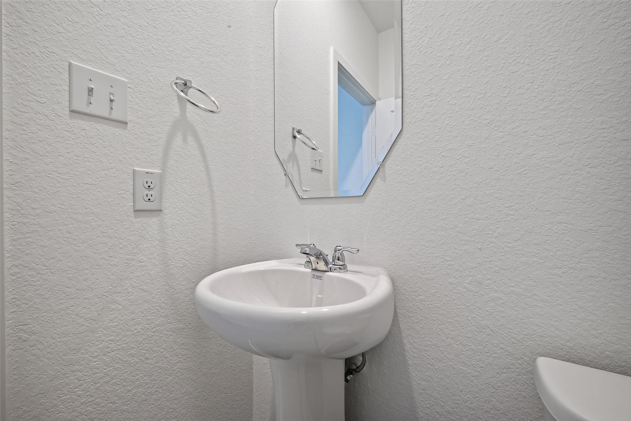 24657 Monarch Forest Drive Property Photo 20