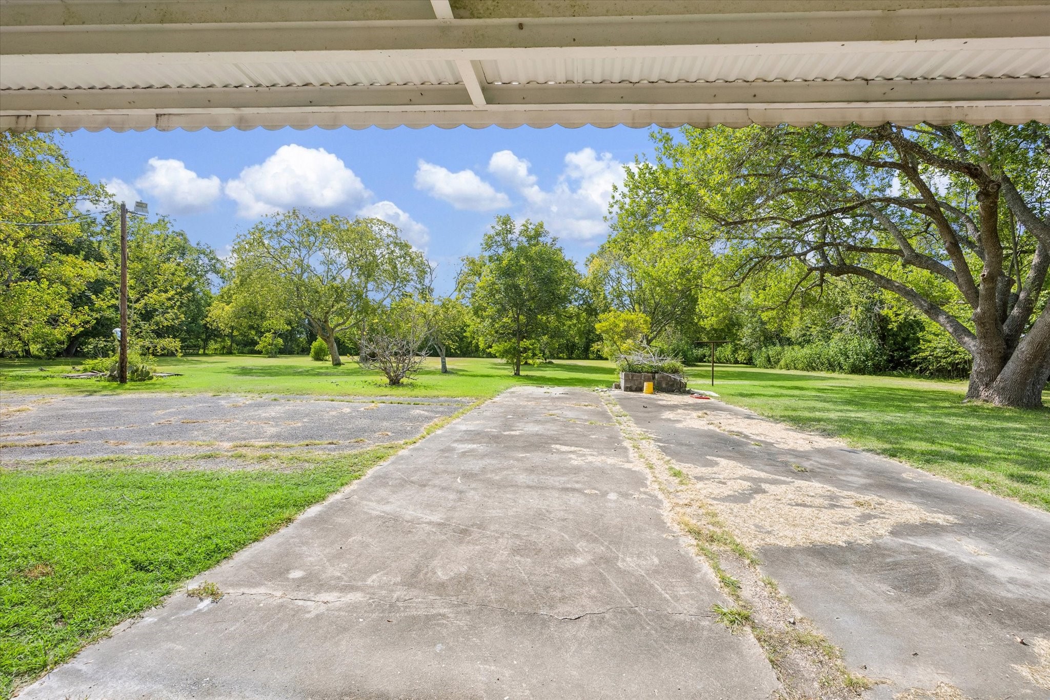 18111 Roy Long Road Property Photo 4