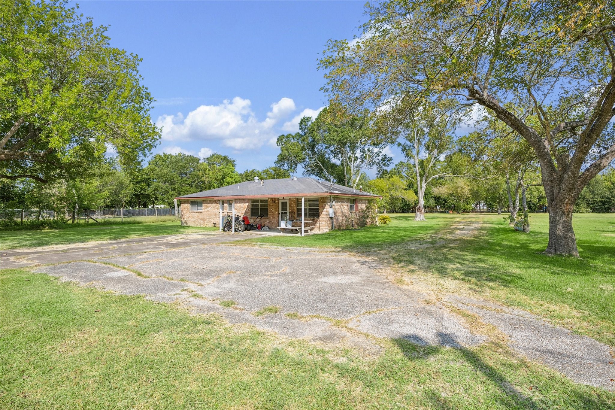 18111 Roy Long Road Property Photo 6