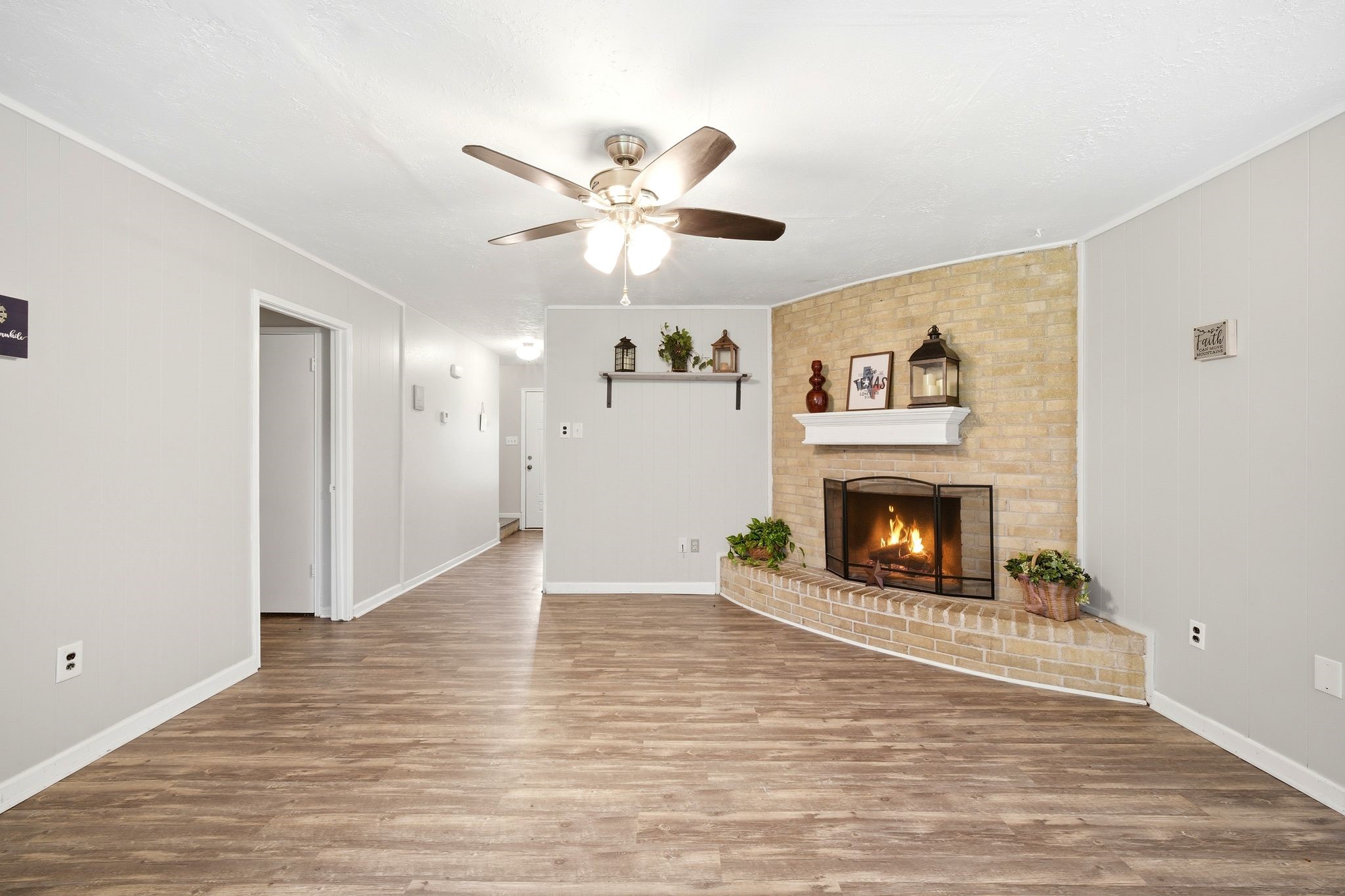 23303 Berry Pine Drive Property Photo 12