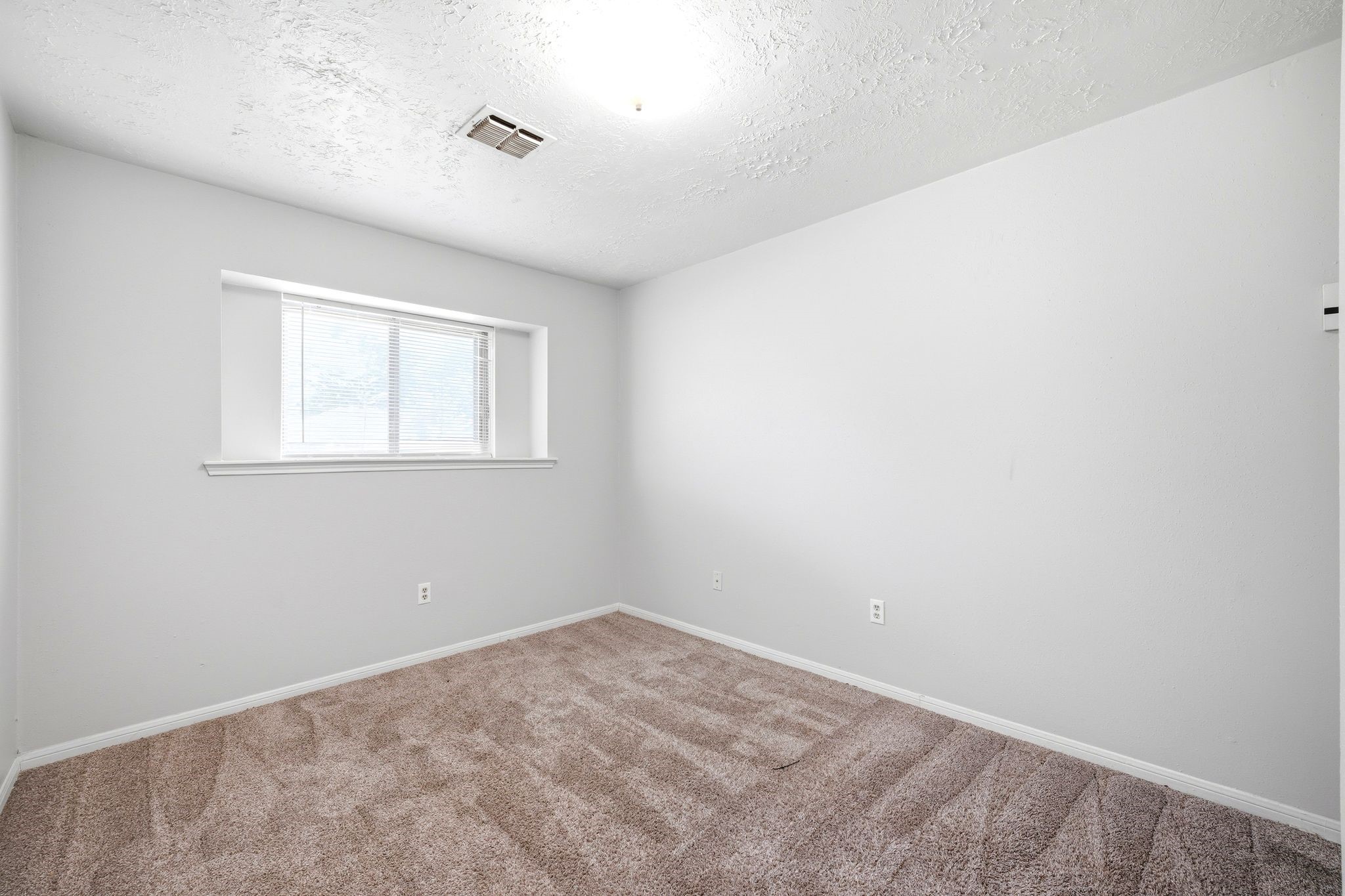 23303 Berry Pine Drive Property Photo 24