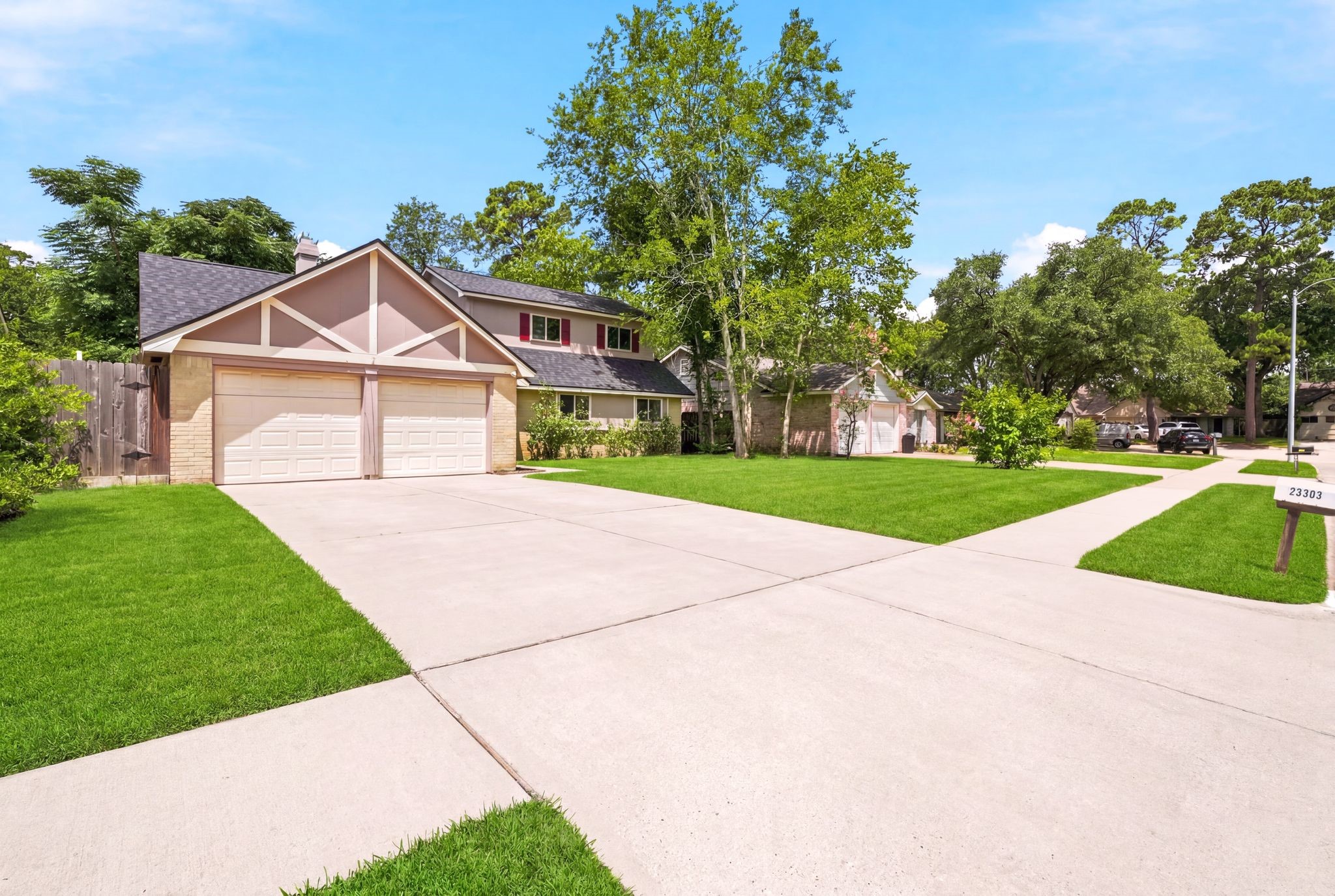 23303 Berry Pine Drive Property Photo 39
