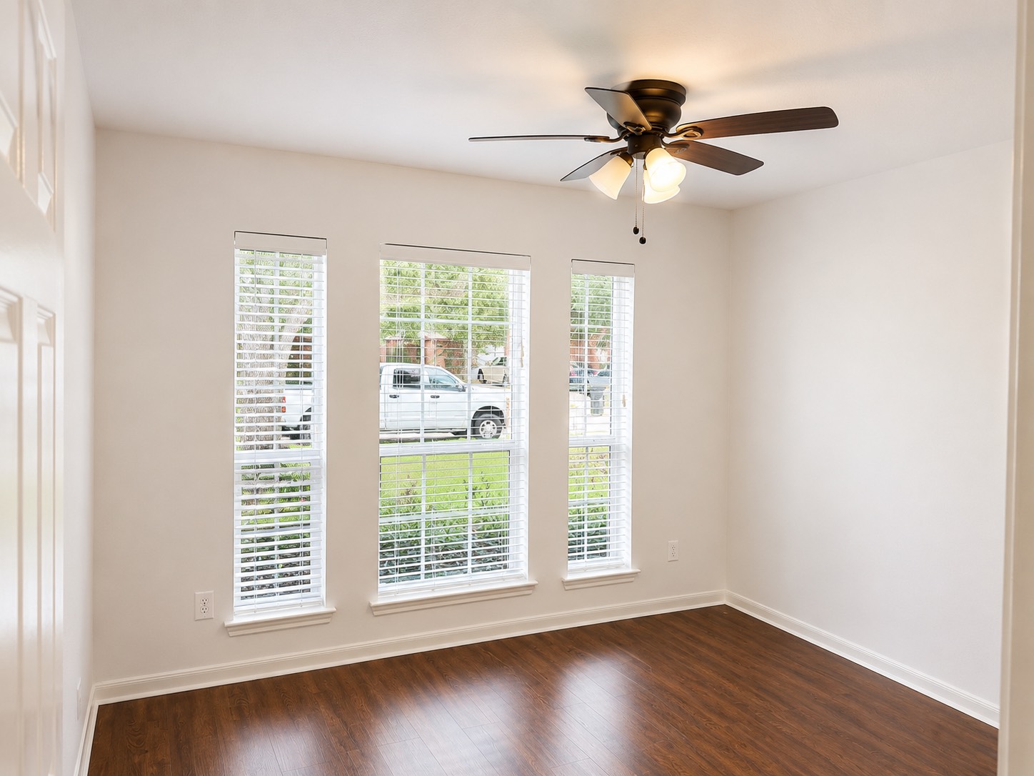 6411 Spring Creek Property Photo 5