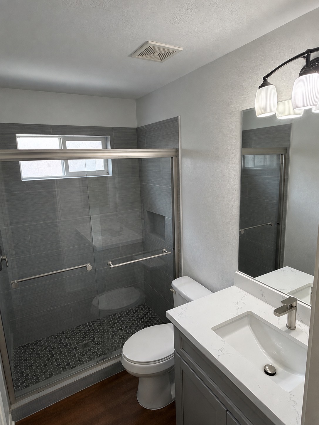 6411 Spring Creek Property Photo 8