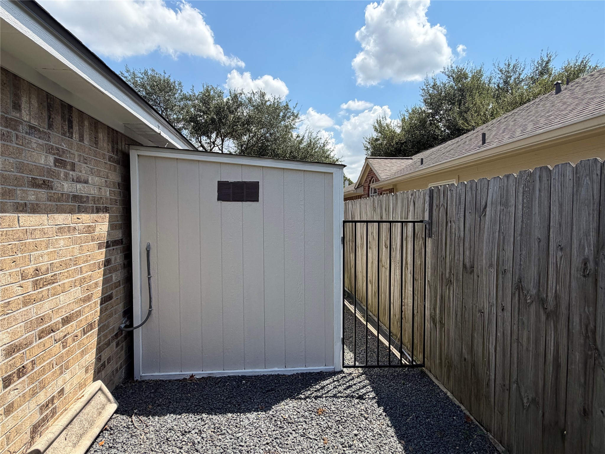 6411 Spring Creek Property Photo 11