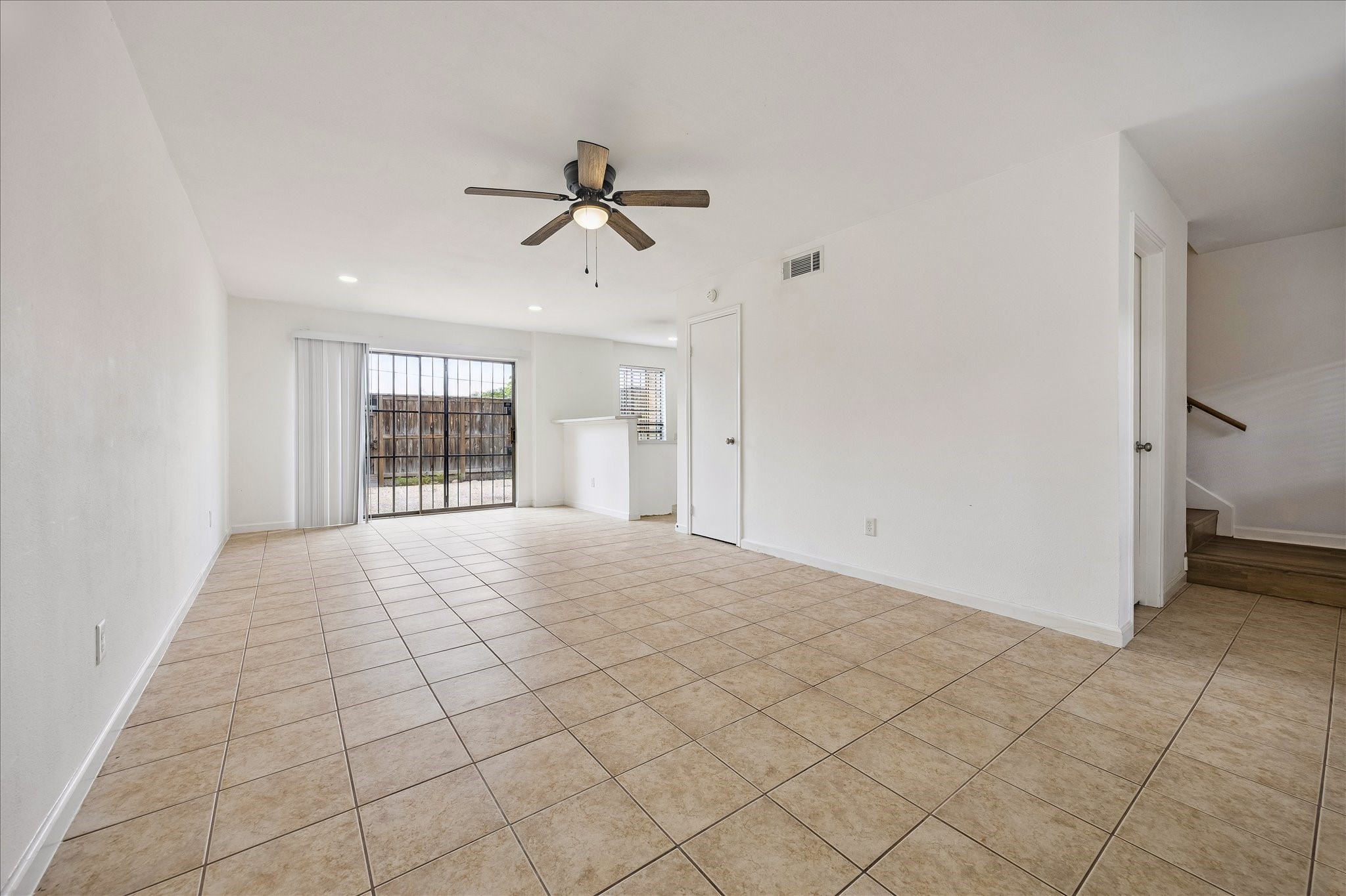 6645 Wanda Lane Property Photo 2