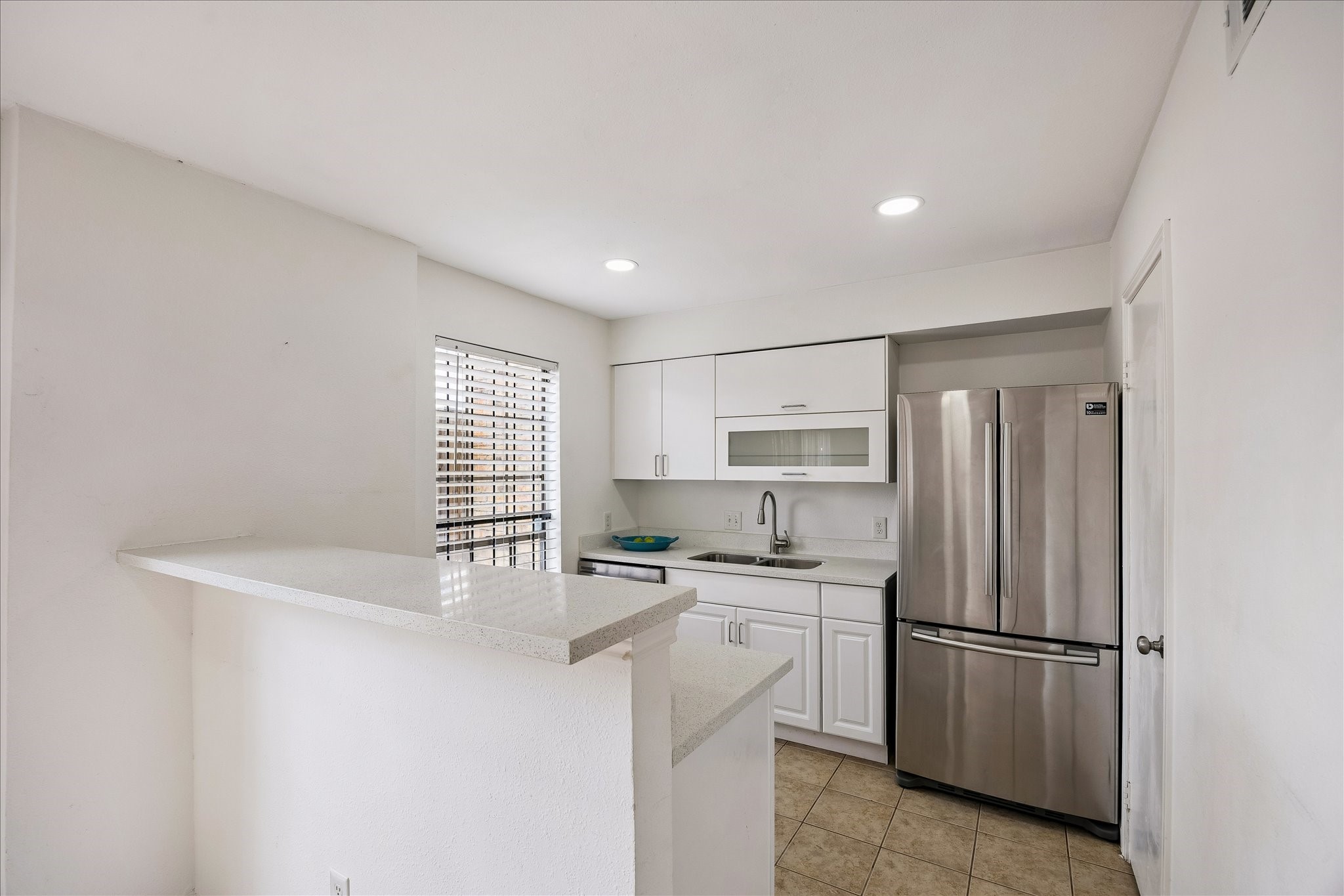6645 Wanda Lane Property Photo 5
