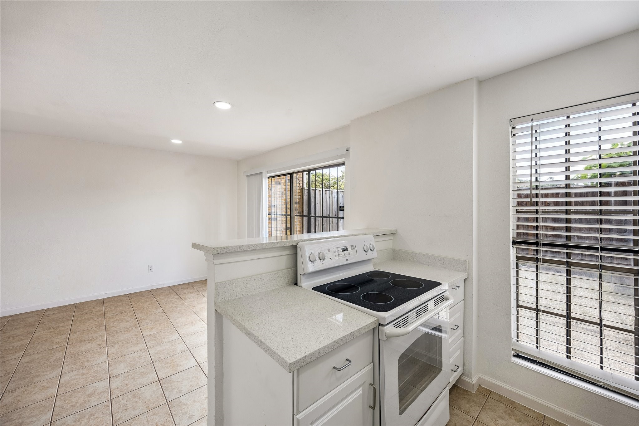 6645 Wanda Lane Property Photo 6
