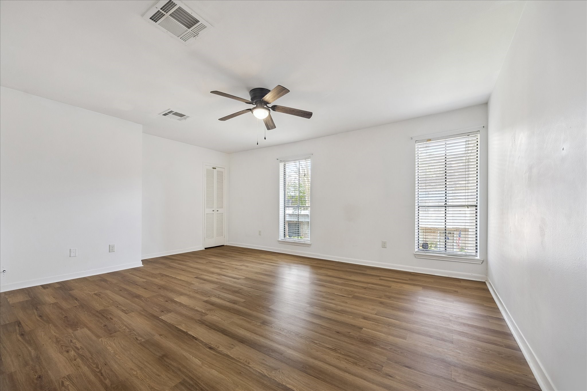 6645 Wanda Lane Property Photo 8