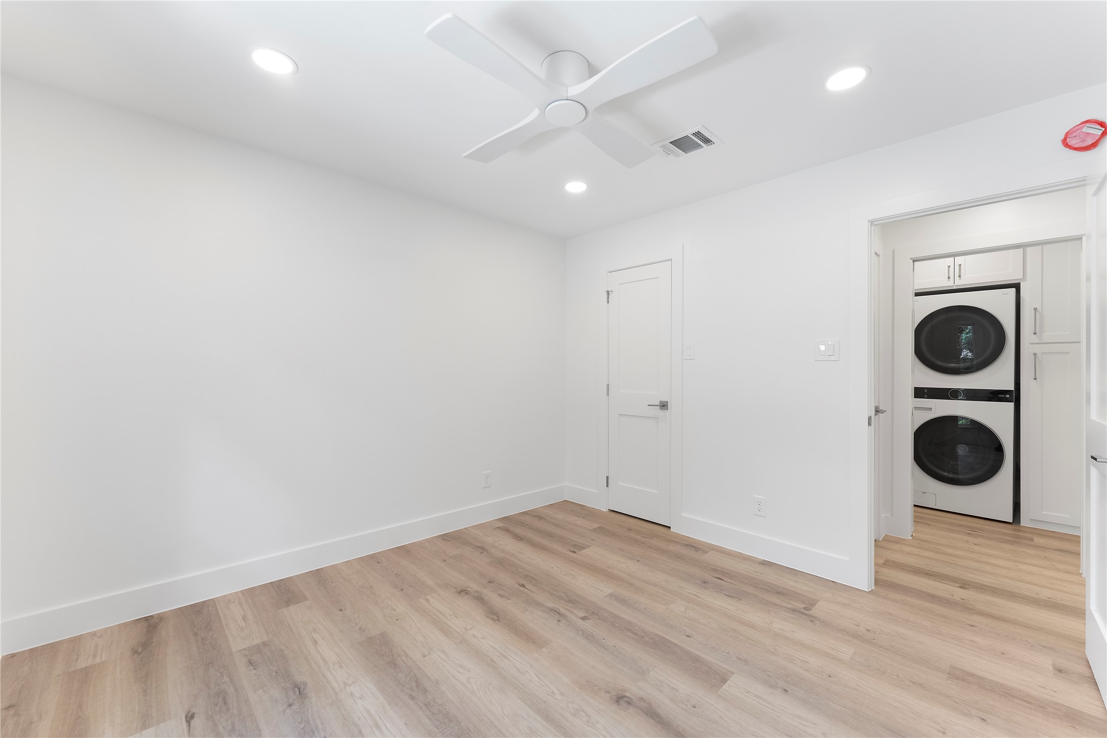 76 Woodhaven Wood Drive Property Photo 34