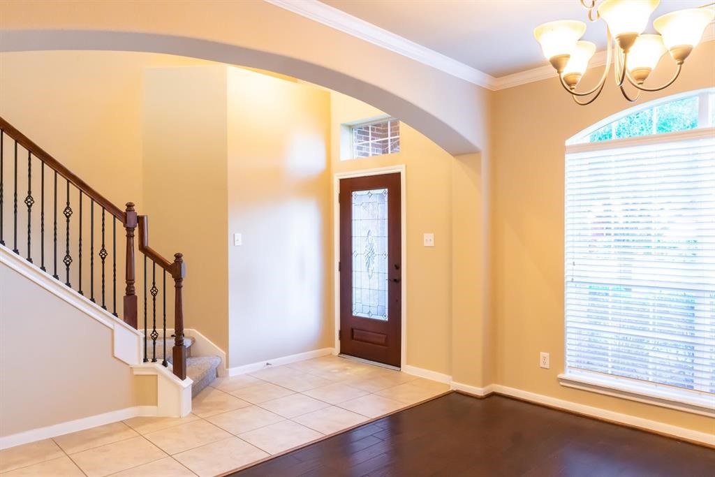 24611 Hampton Lakes Drive Property Photo 3