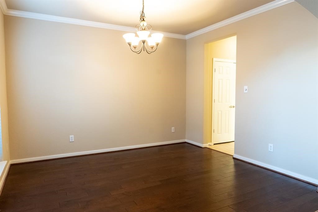 24611 Hampton Lakes Drive Property Photo 4