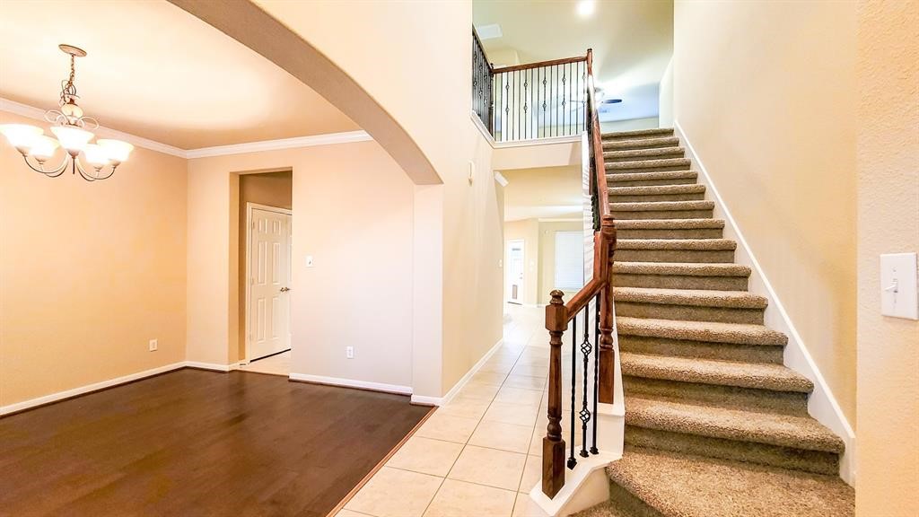 24611 Hampton Lakes Drive Property Photo 5