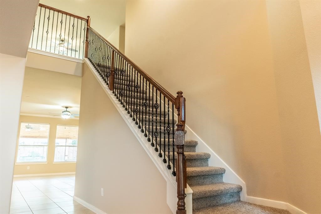 24611 Hampton Lakes Drive Property Photo 6