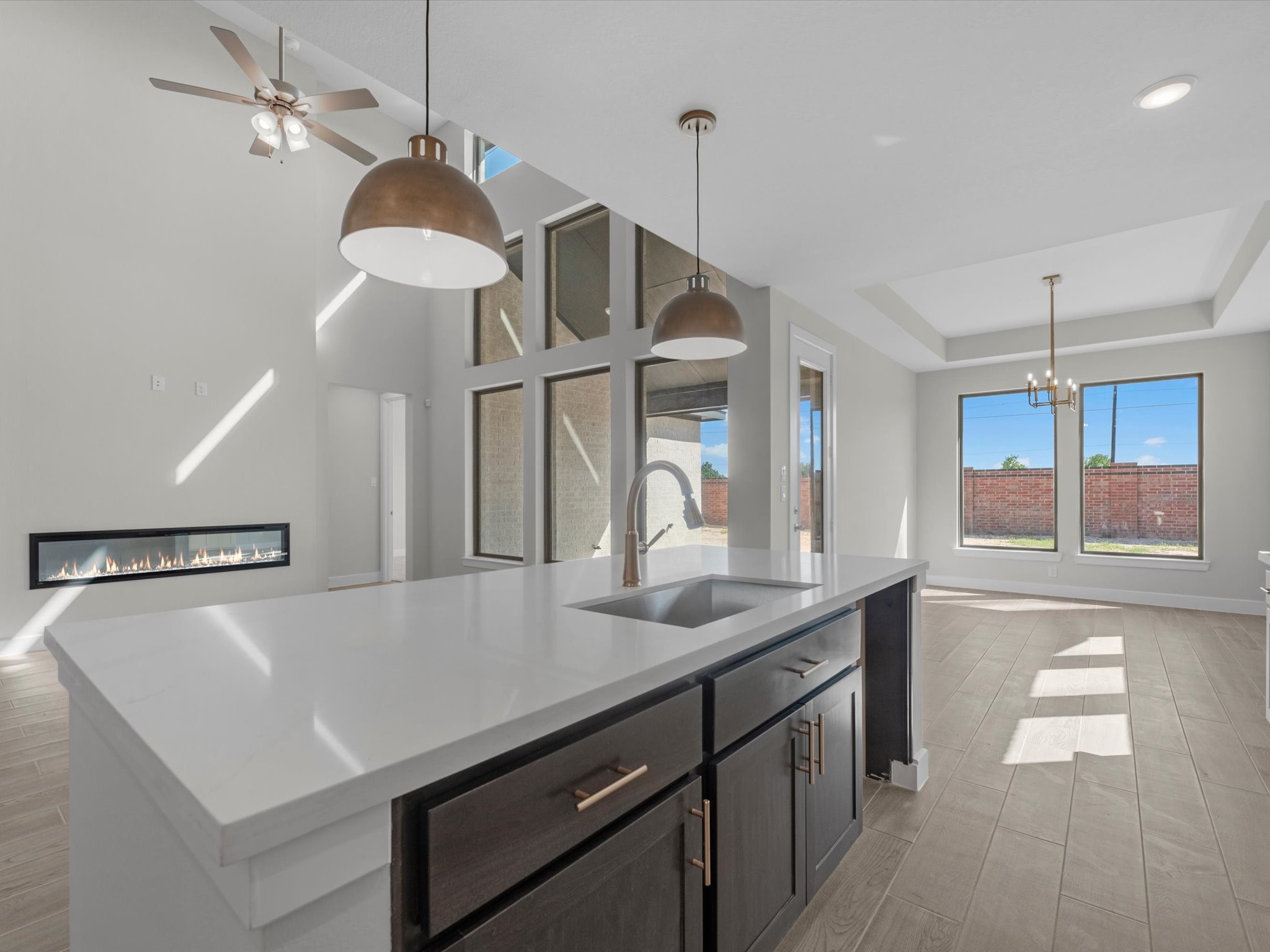 5526 Bermuda Sands Drive Property Photo 8