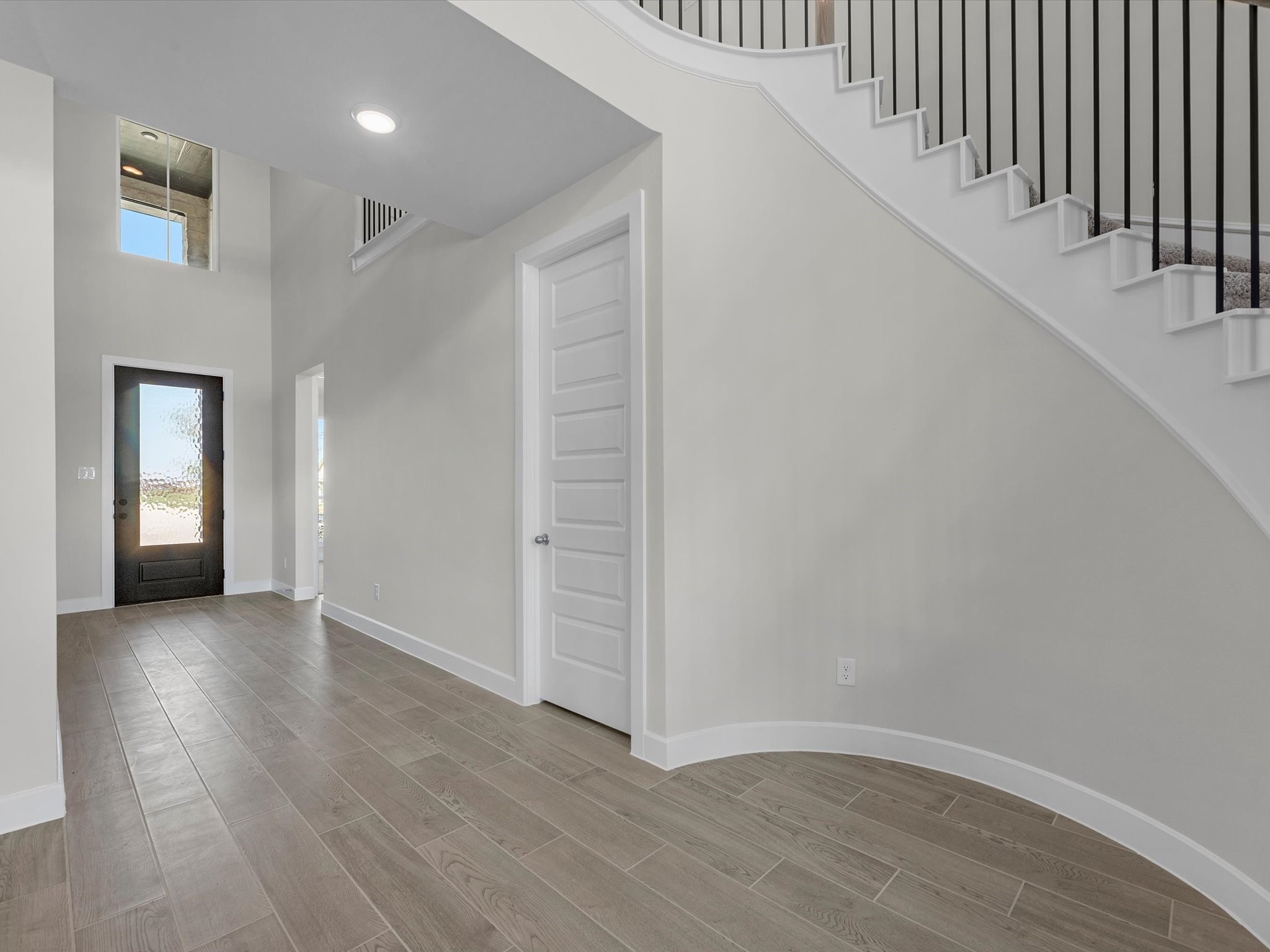 5526 Bermuda Sands Drive Property Photo 15