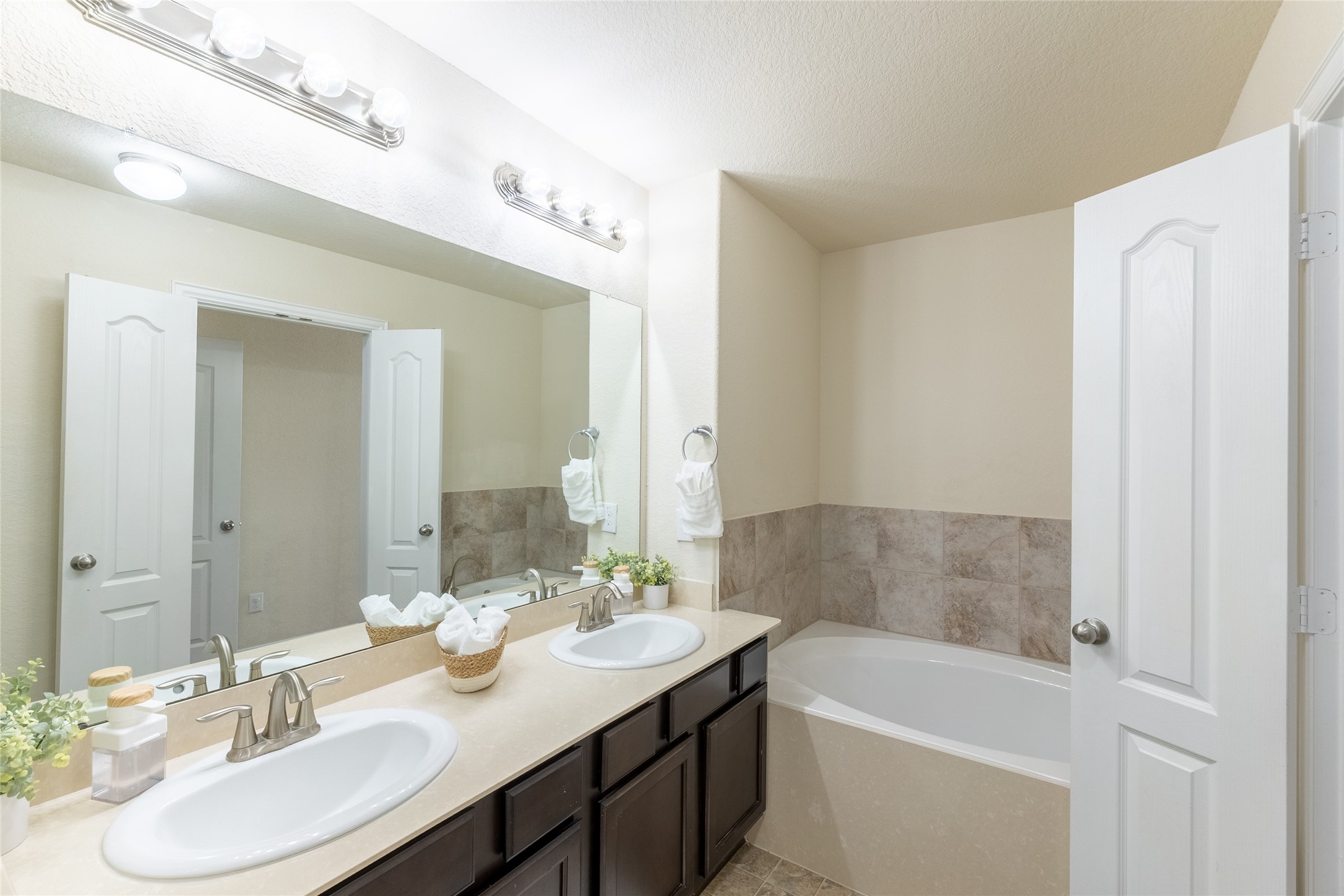11413 Hackmatack Way Property Photo 26