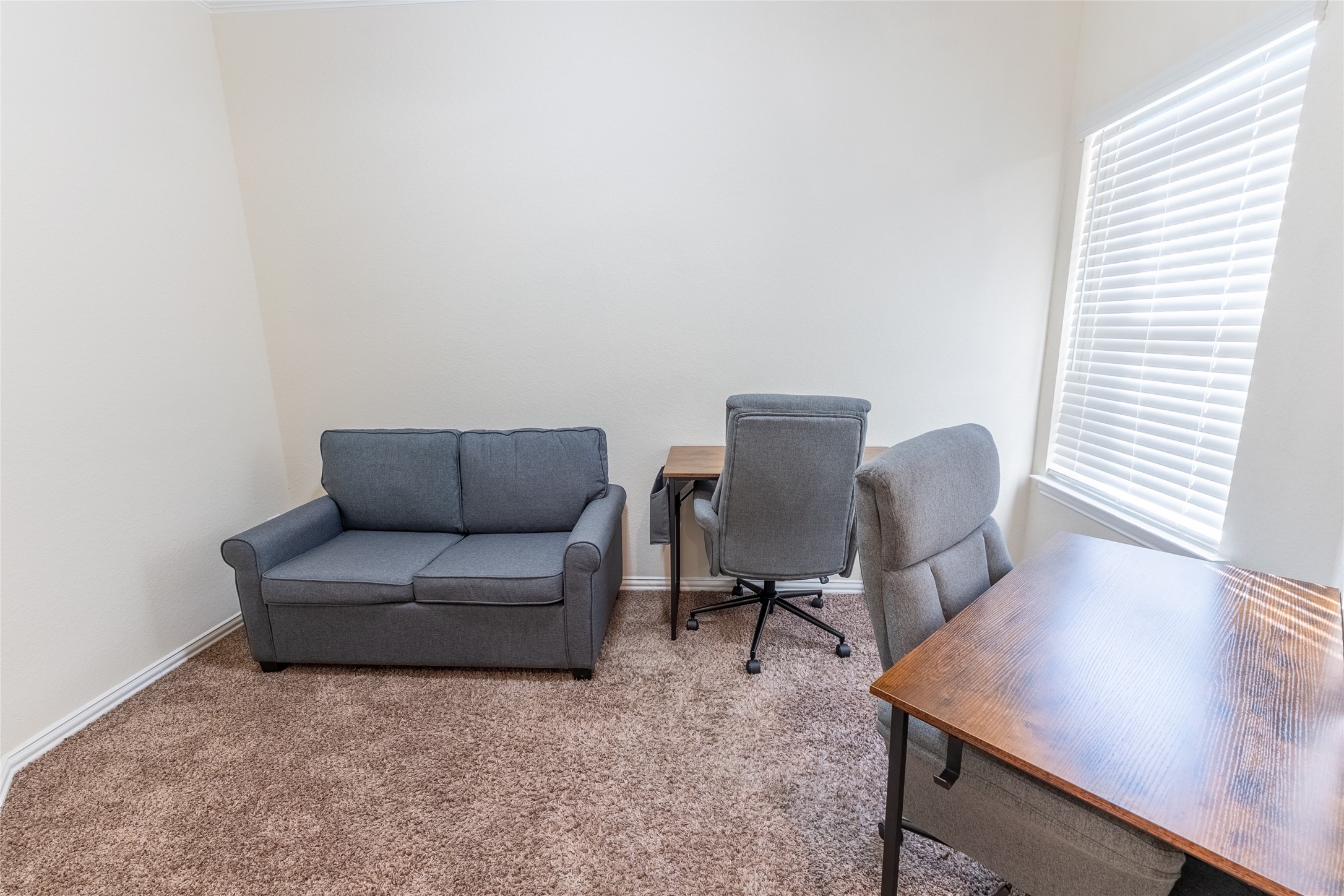 11413 Hackmatack Way Property Photo 32