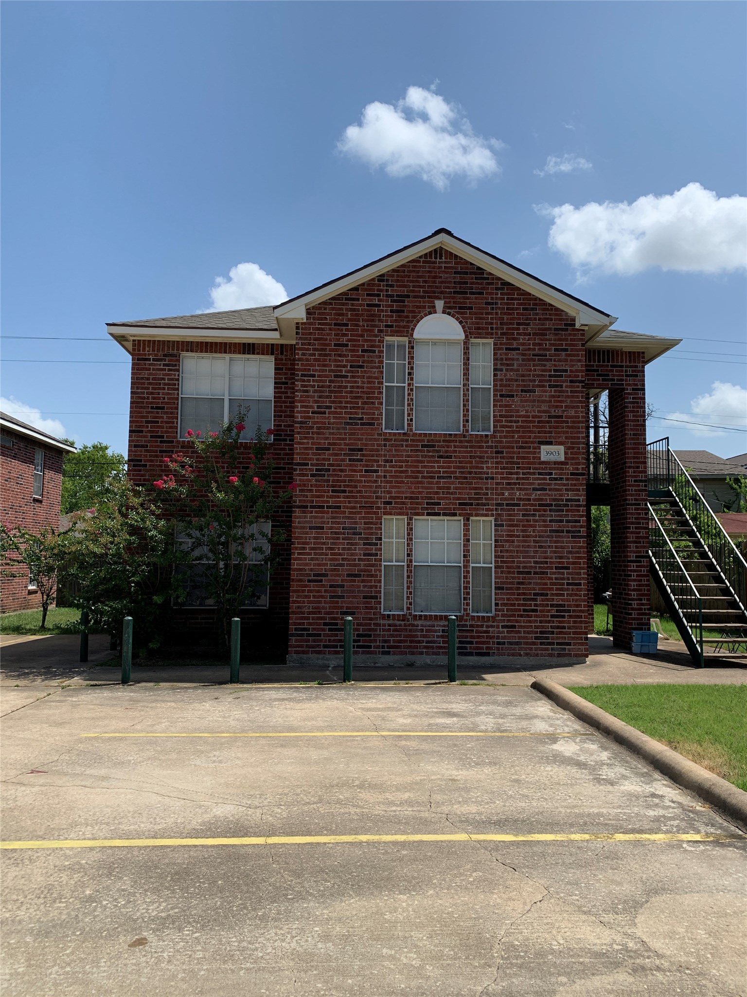3901 College Main Street B Property Photo 5
