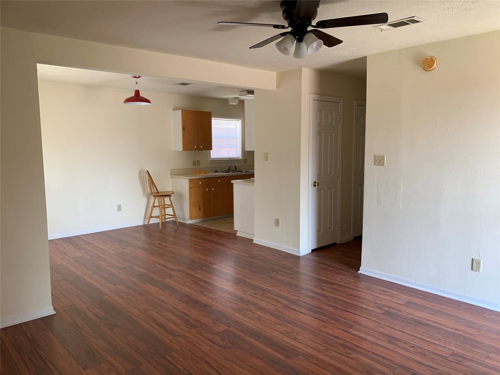 3901 College Main Street B Property Photo 11