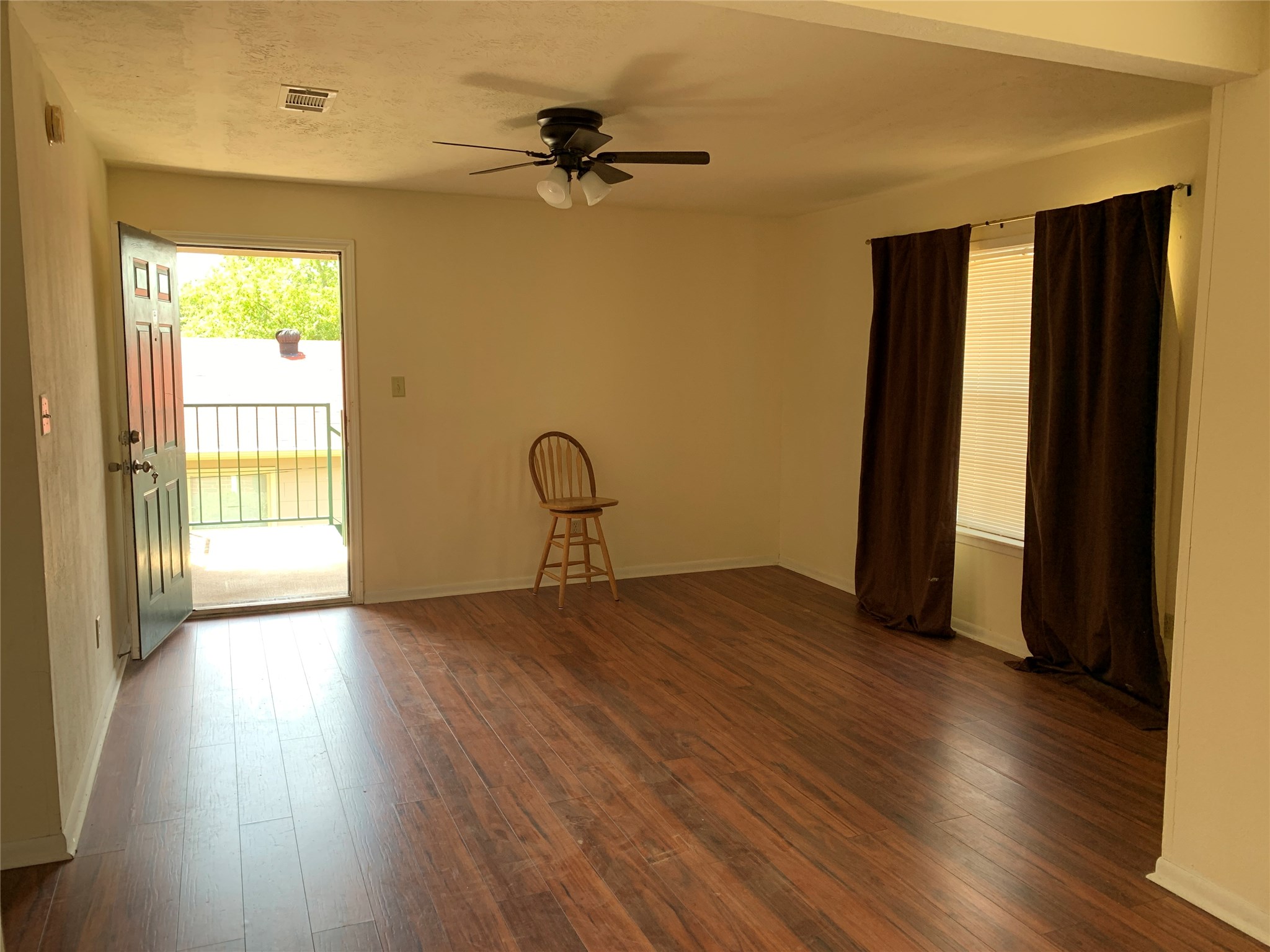 3901 College Main Street B Property Photo 12