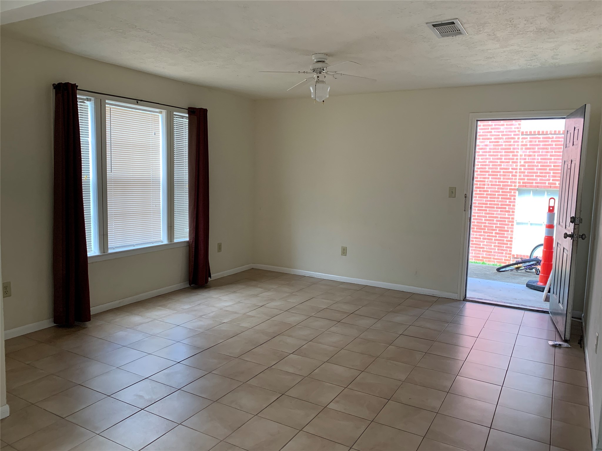 3901 College Main Street B Property Photo 20