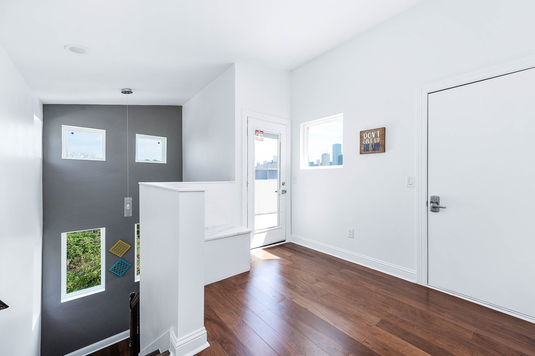 1721 Henderson Street Property Photo 31