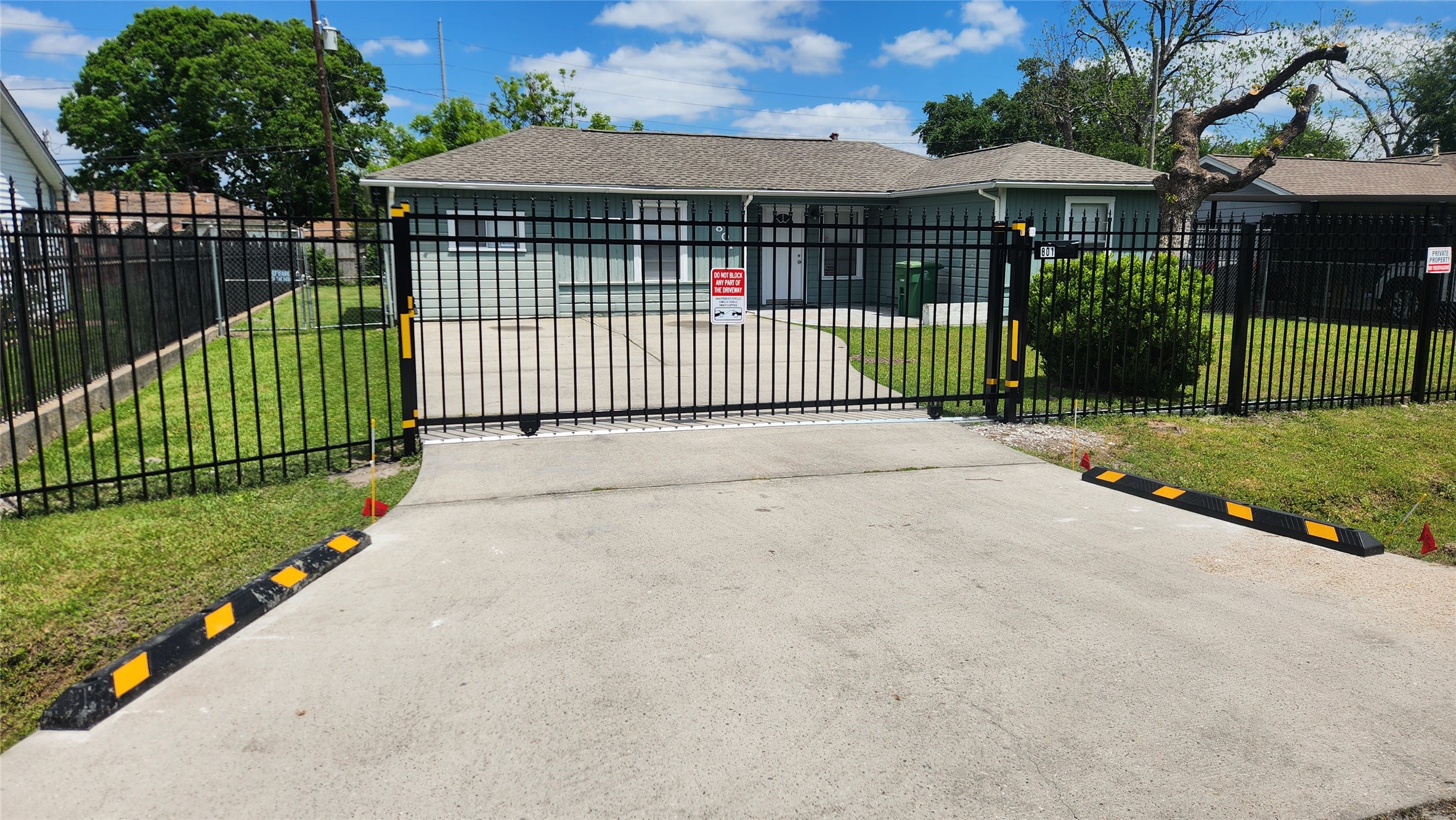 801 Majorca Drive Property Photo 1