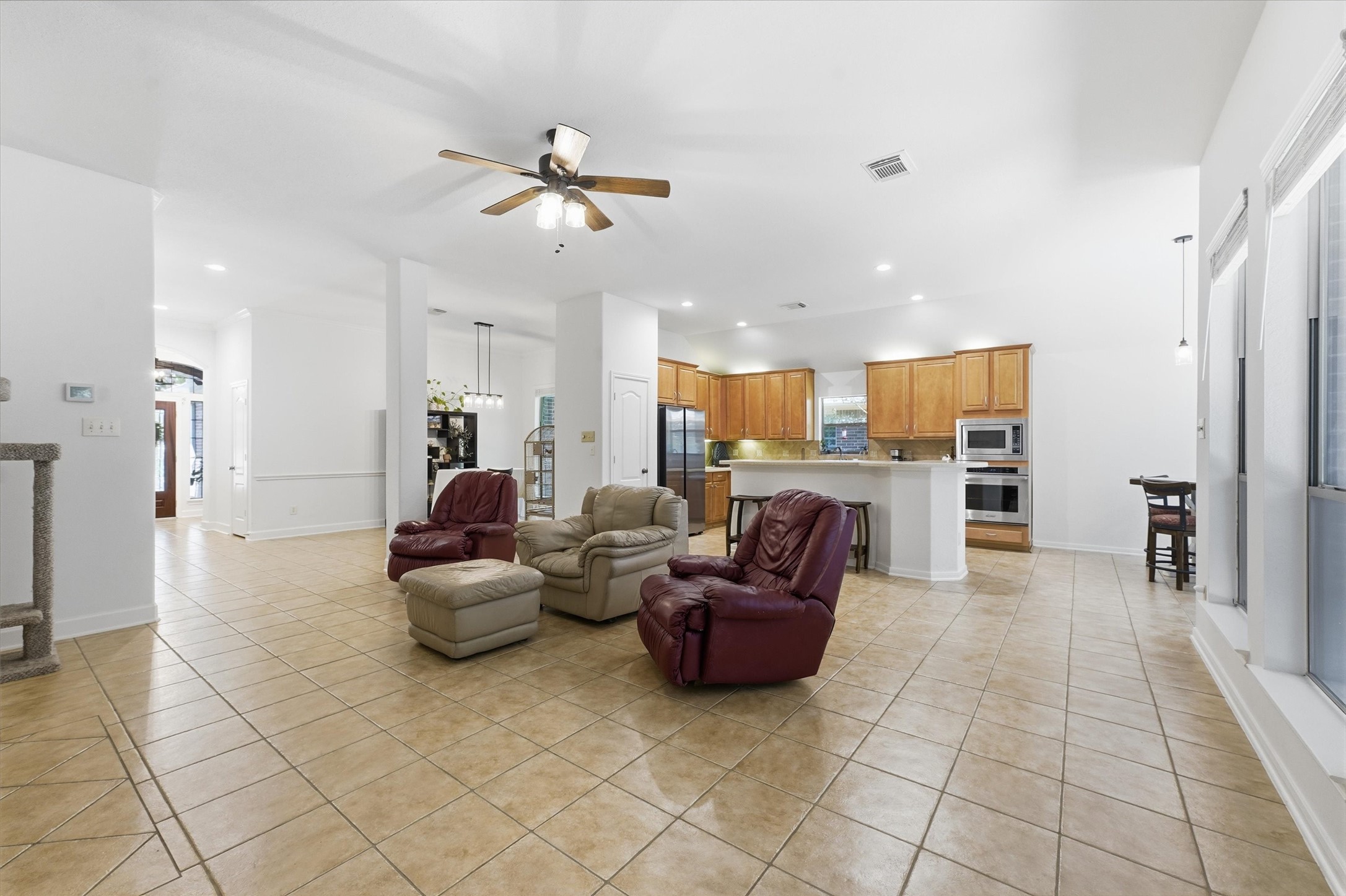 22117 Iron Knoll Drive Property Photo 8