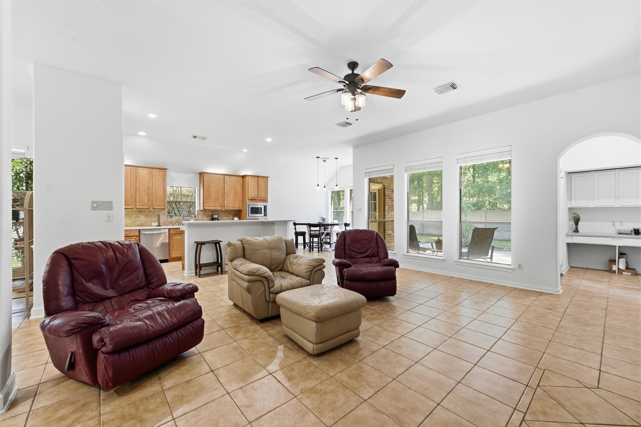 22117 Iron Knoll Drive Property Photo 10