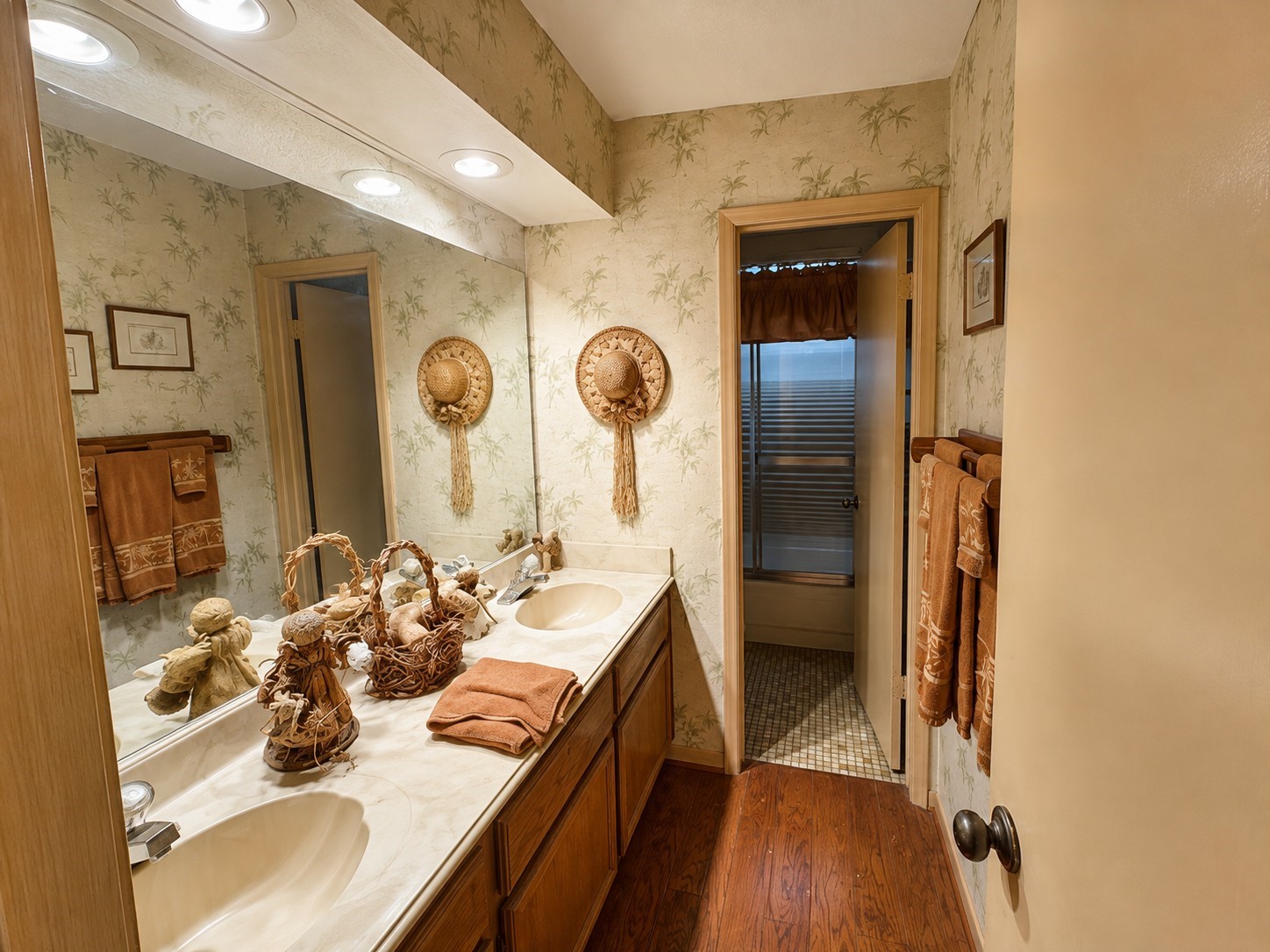 3626 Chapel Square Drive Property Photo 14