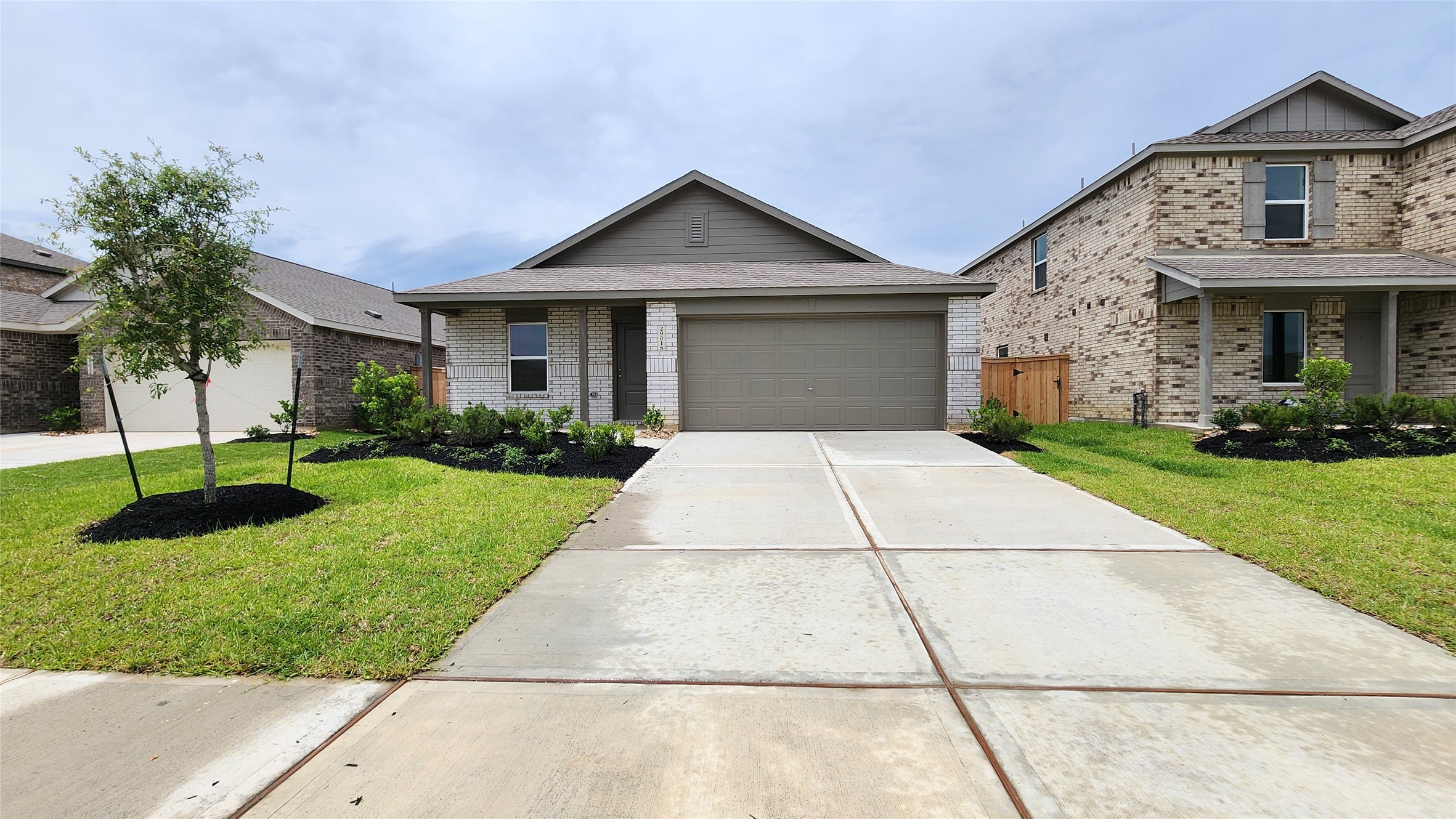 29018 Rustic Windmill Way Property Photo 1