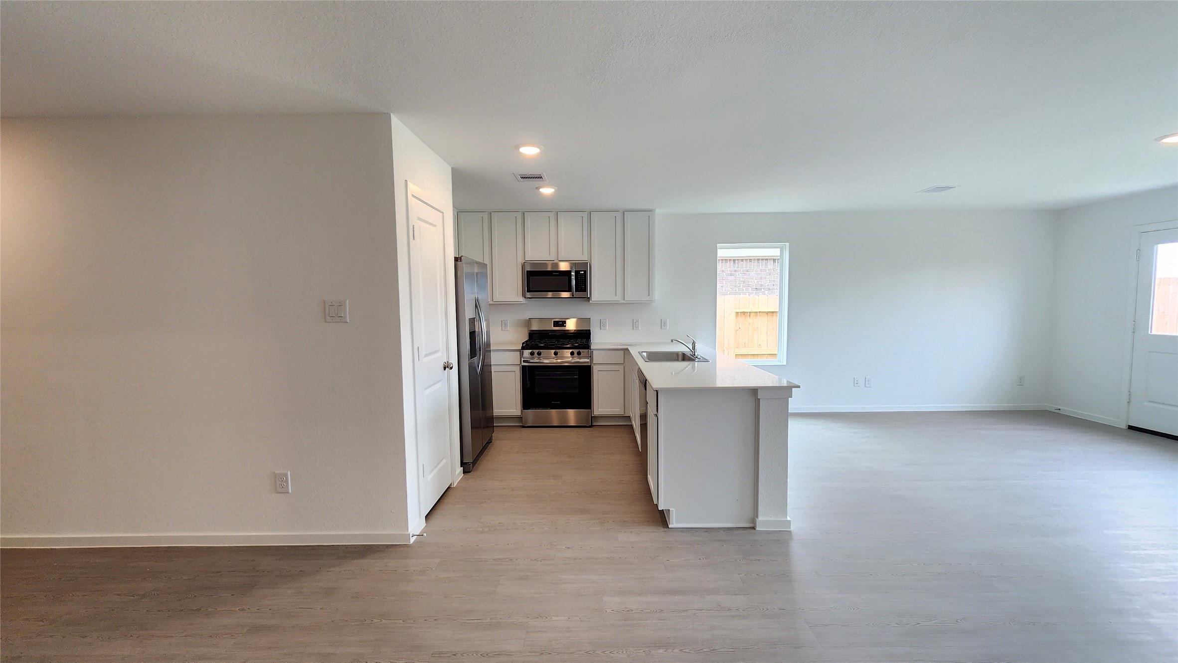 29018 Rustic Windmill Way Property Photo 9
