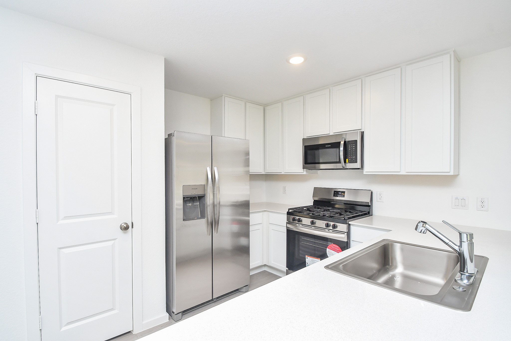 2526 Night Emerald Property Photo 11