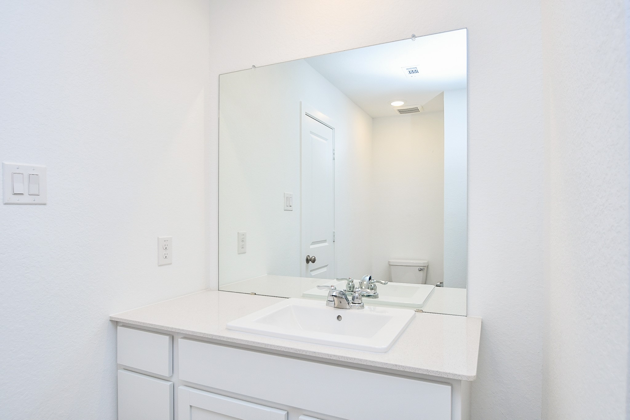 2526 Night Emerald Property Photo 18
