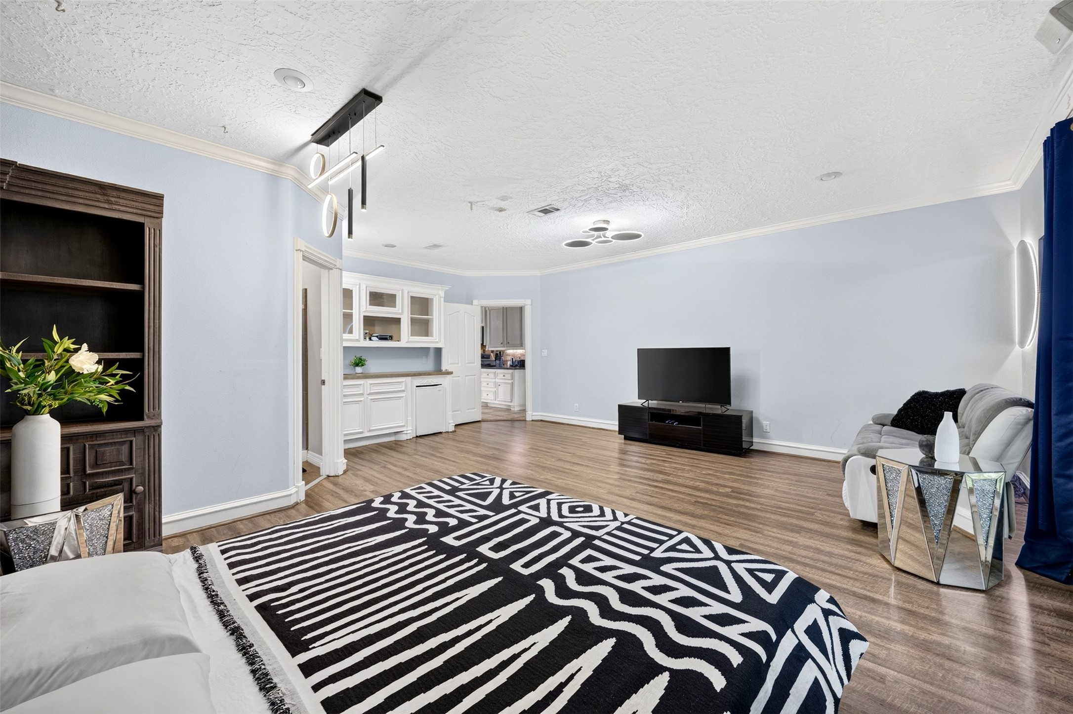 21427 Tophill Drive Property Photo 19