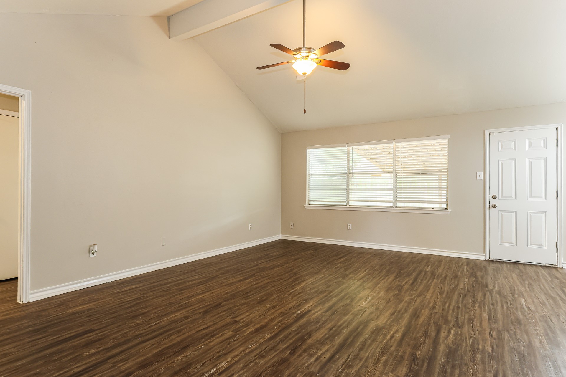 20327 Bridgedale Lane Property Photo 3