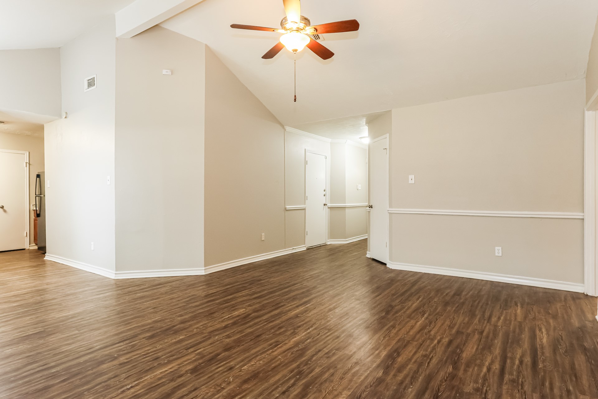 20327 Bridgedale Lane Property Photo 6