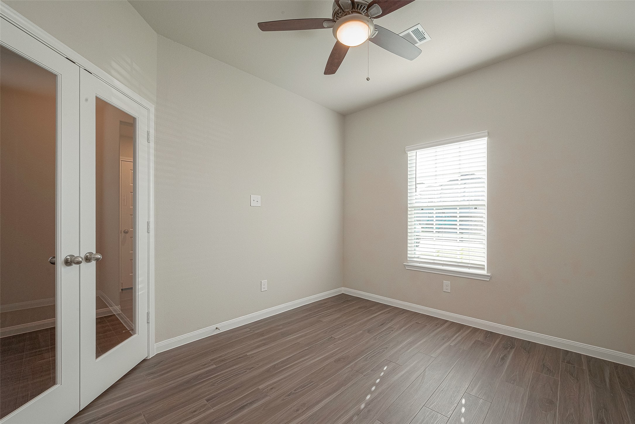 5318 Briana Dee Dr Property Photo 5