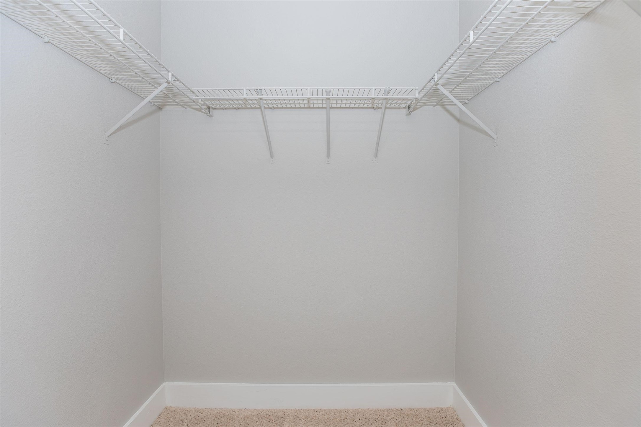19100 N Glenwest Drive 325 Property Photo 19