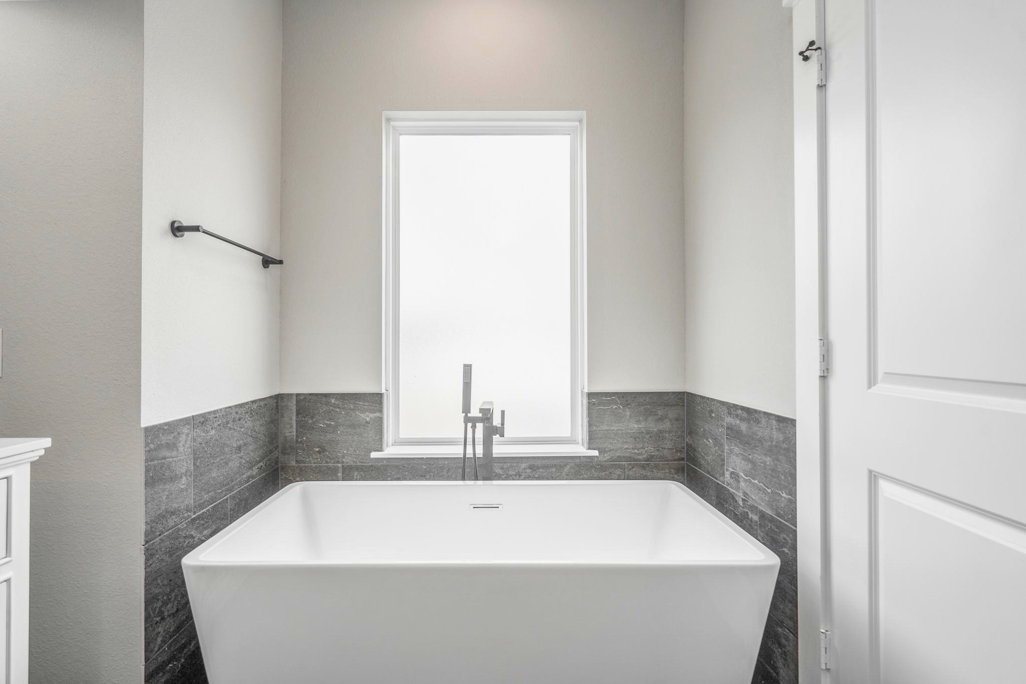 8440 Berry Brush Property Photo 15