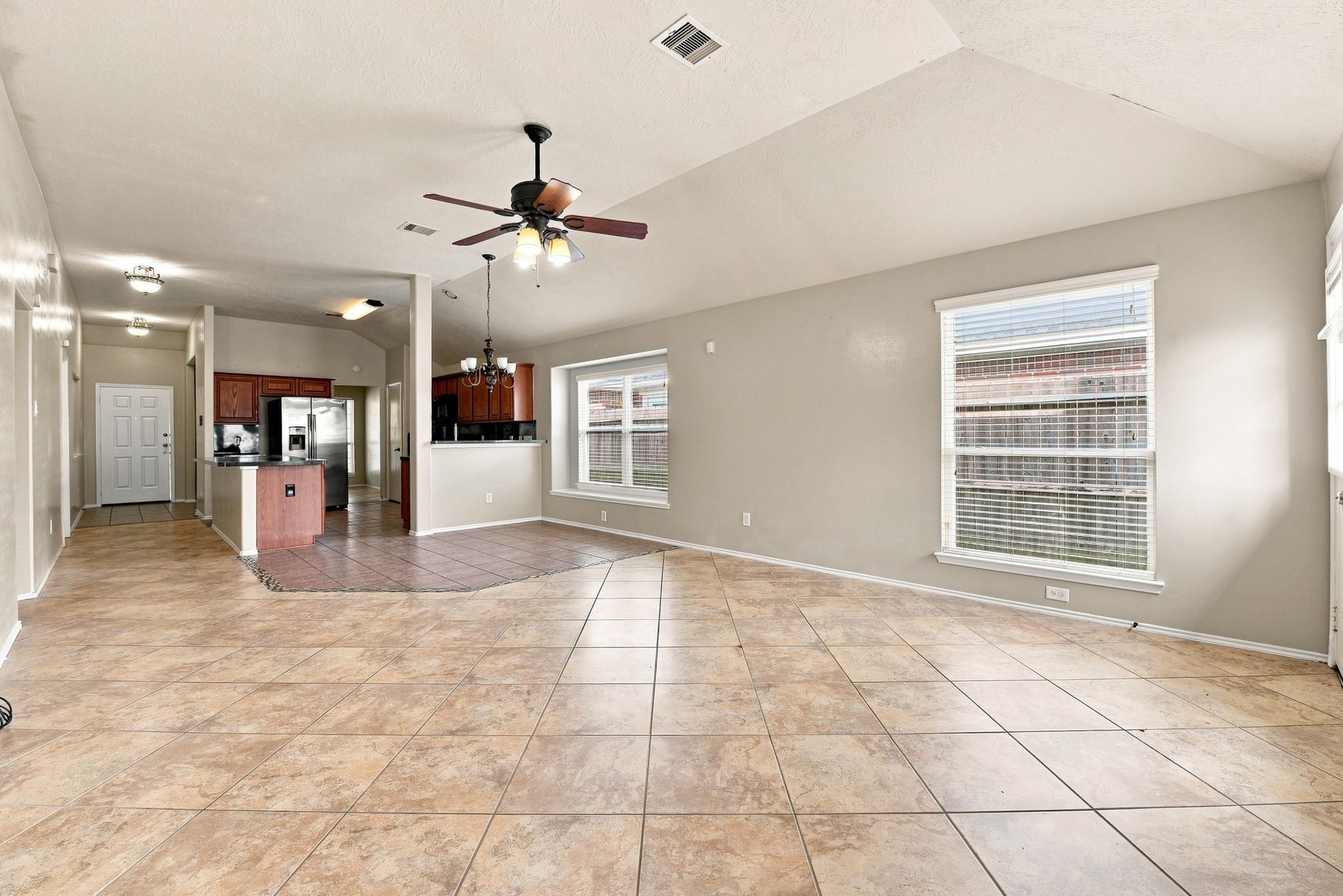 7215 Junco Drive Property Photo 18