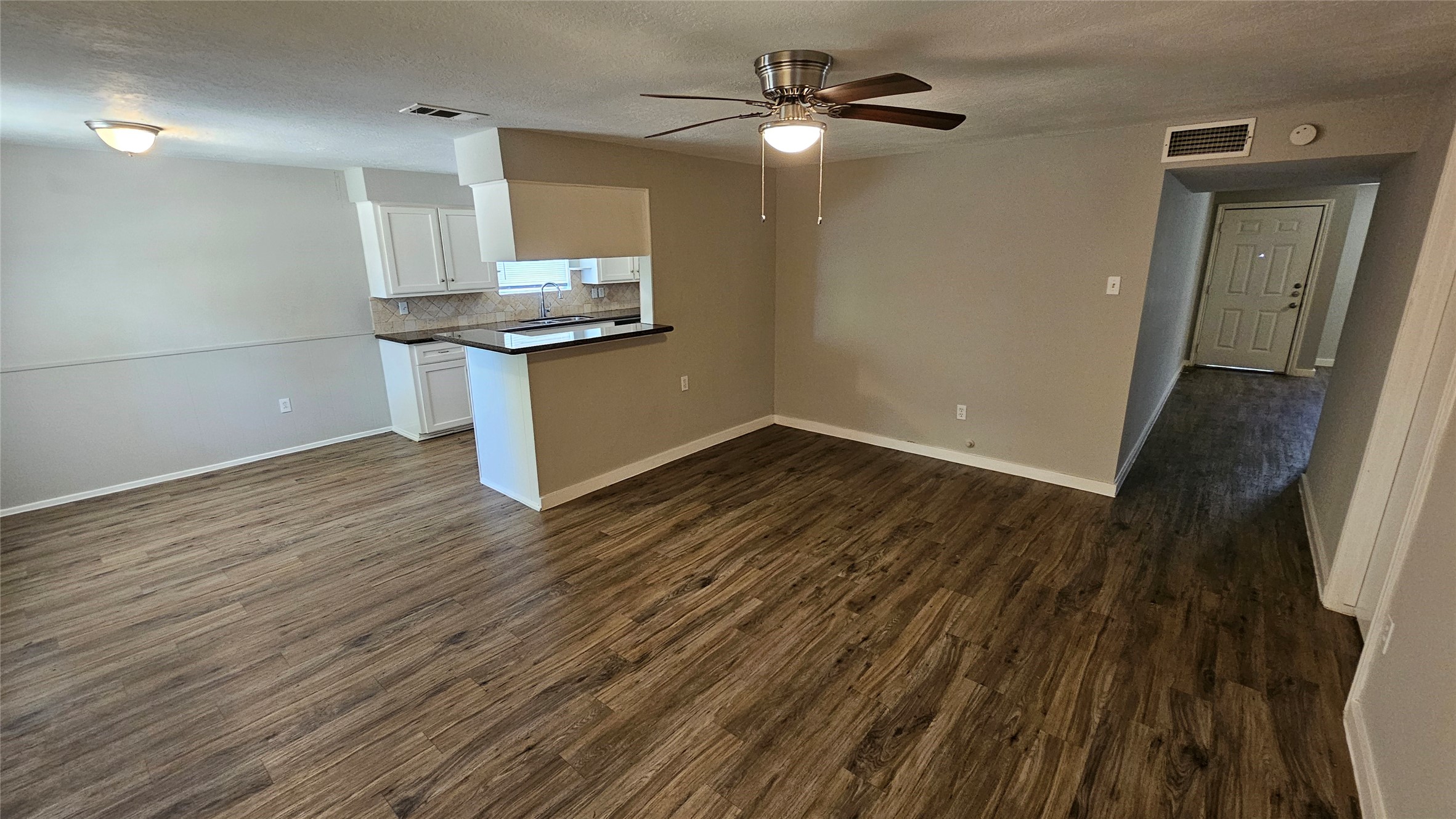 5731 W Airport Boulevard Property Photo 8