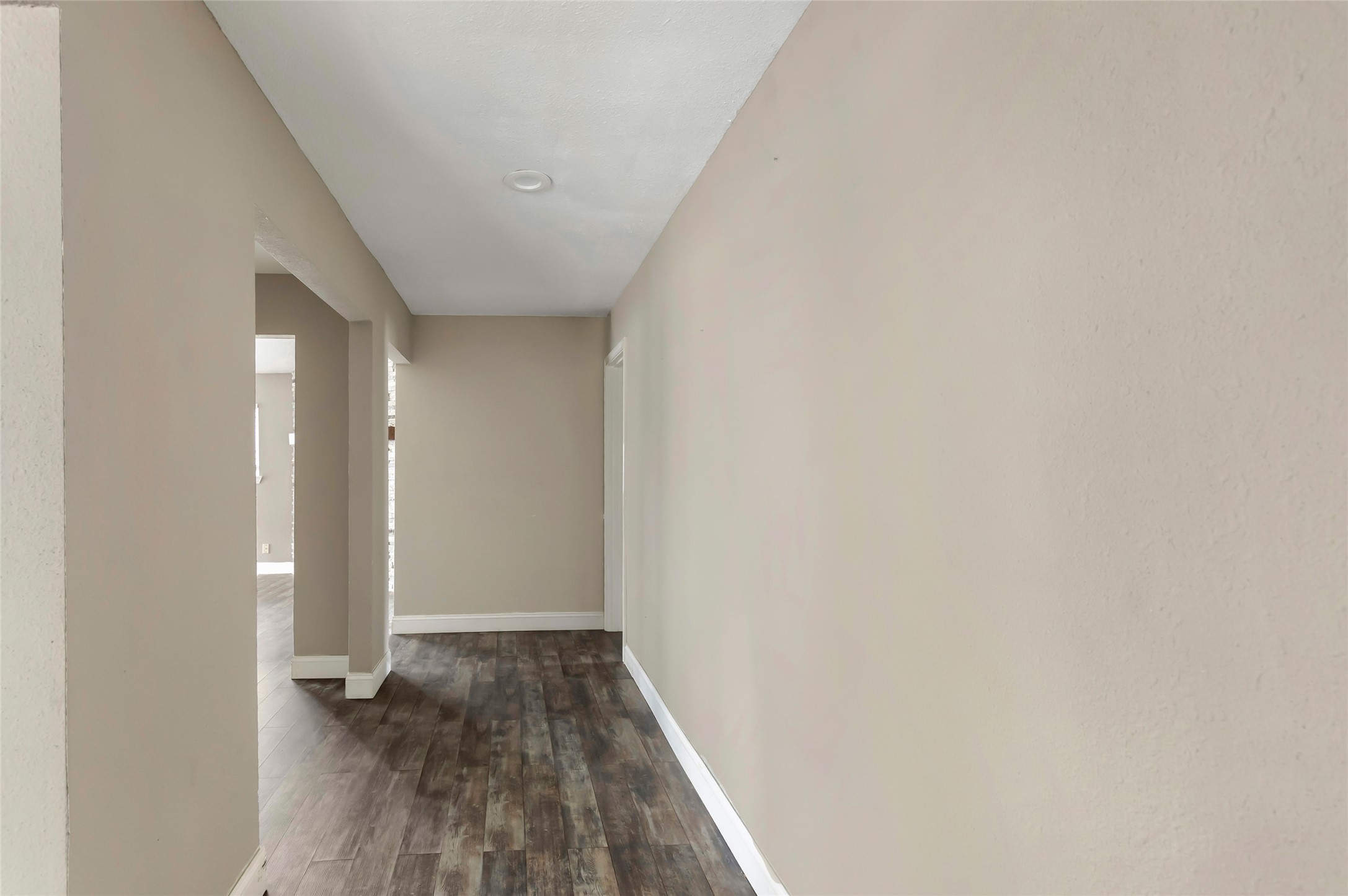 20906 Flaming Arrow Trail Property Photo 5